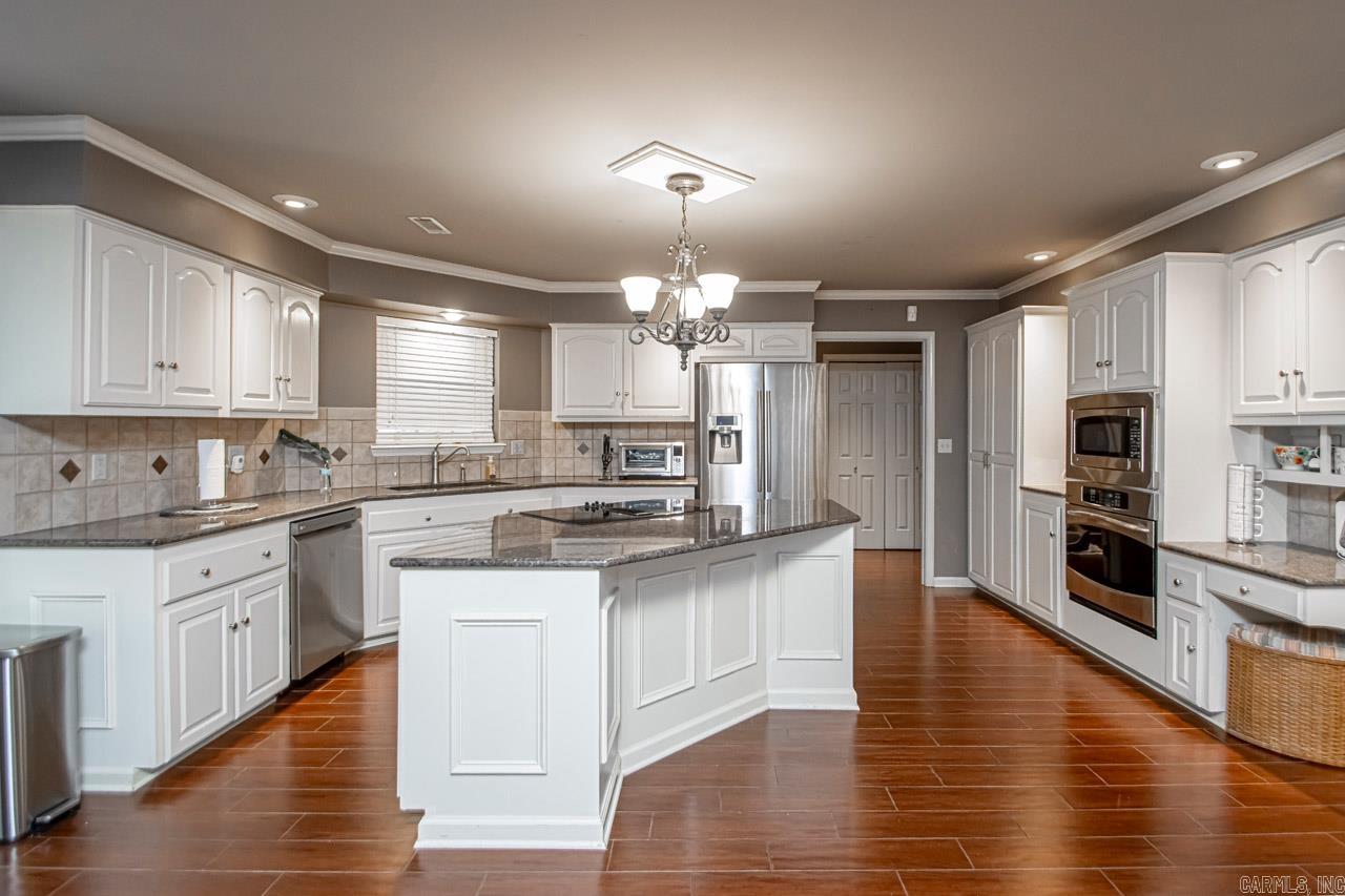 7 Platte Cove Maumelle, AR 72113