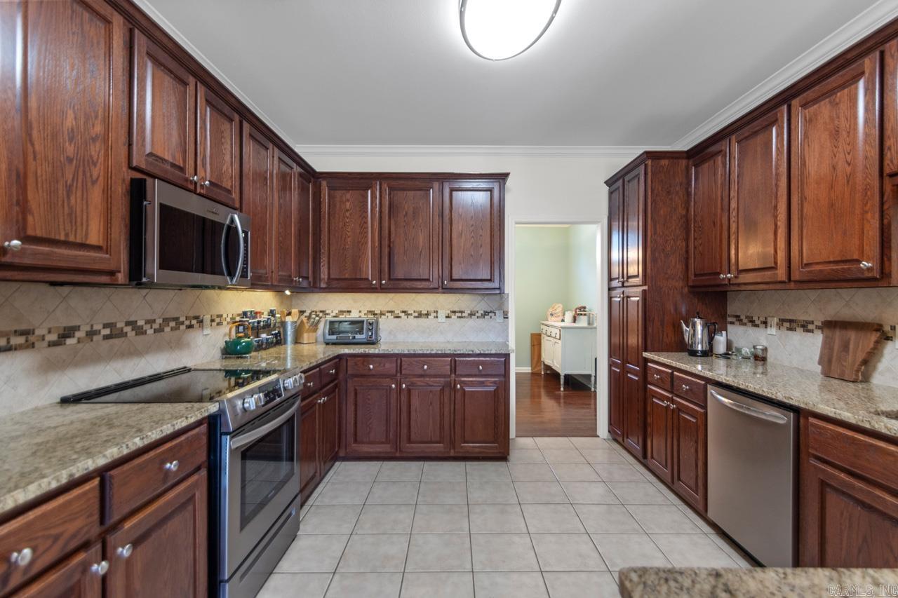 2212  Defoe  Bryant, AR