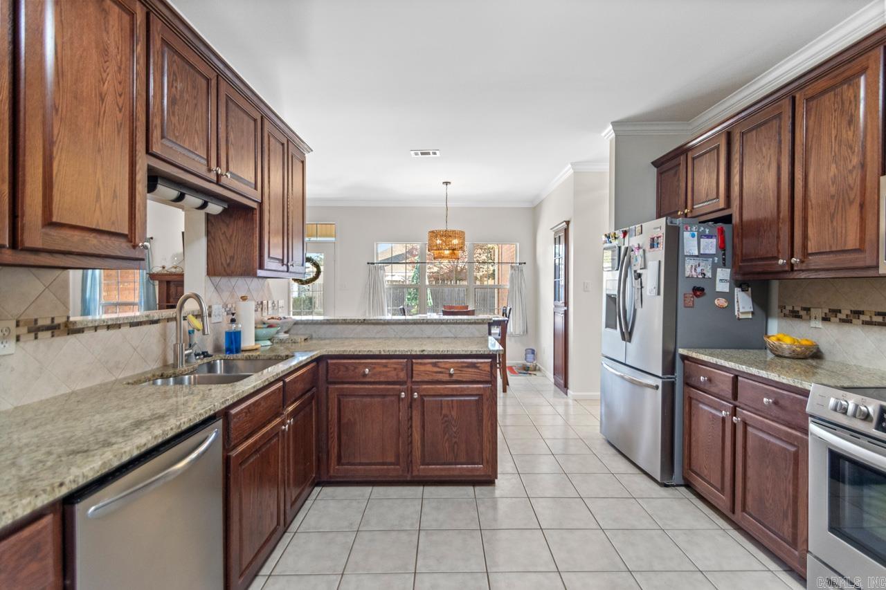 2212  Defoe  Bryant, AR