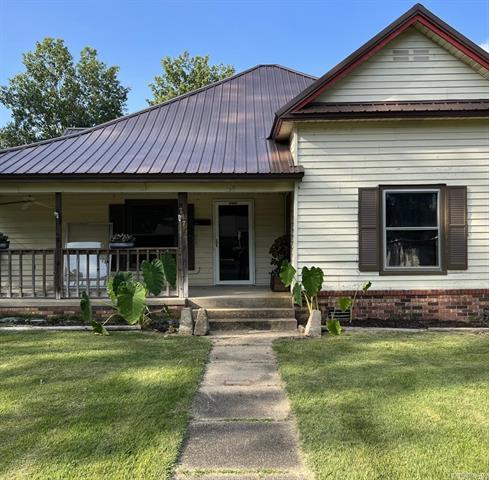 787 W Main St  Piggott, AR