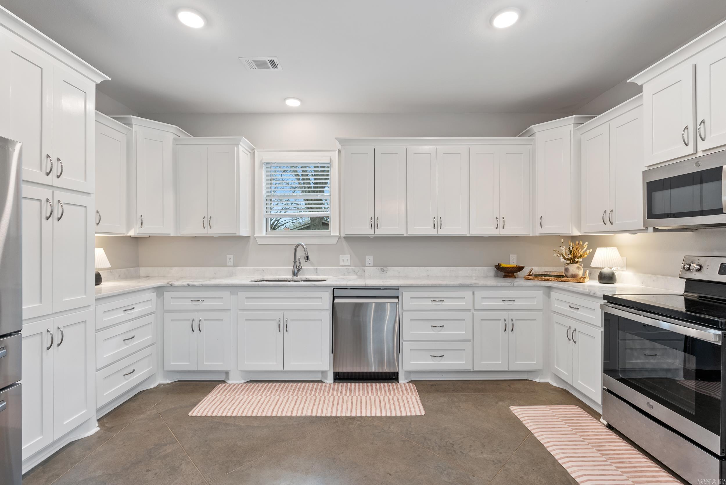 2860  Carmichael Dr  Conway, AR