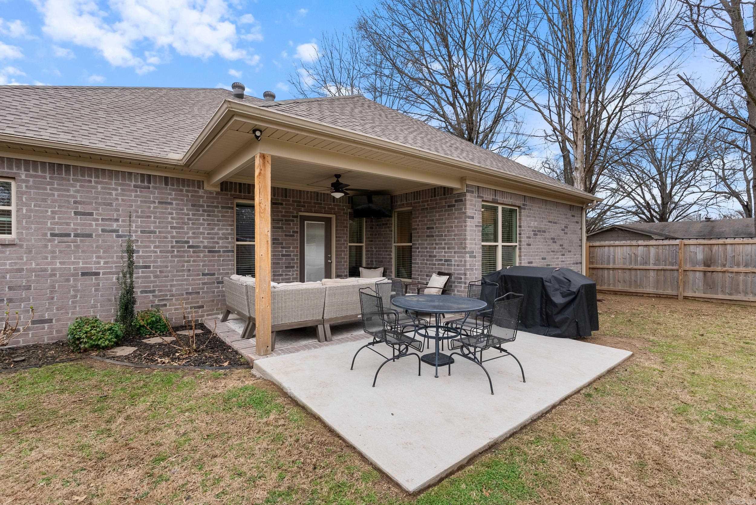 2860  Carmichael Dr  Conway, AR