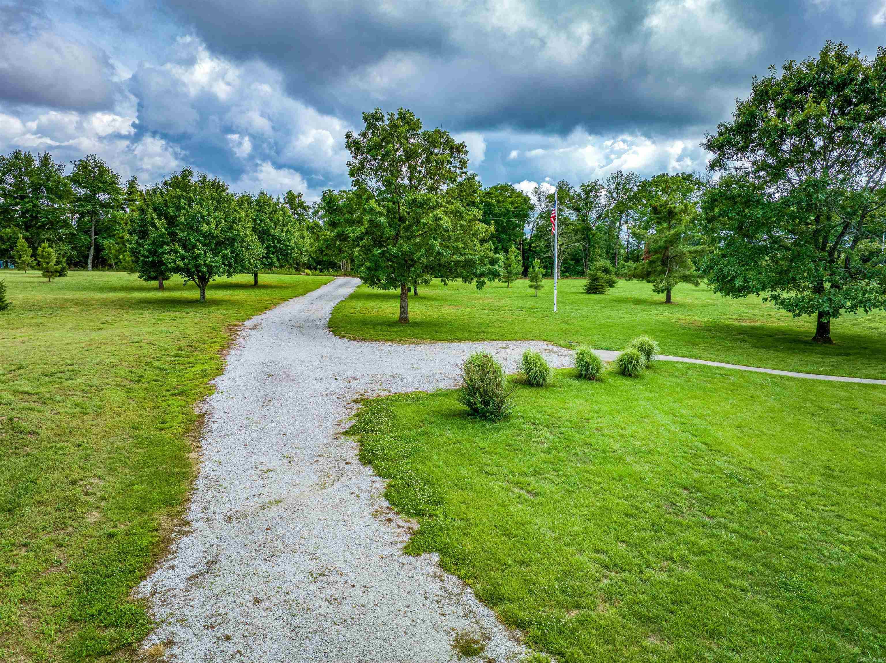 9178 Deer Road Harrison, AR 72601
