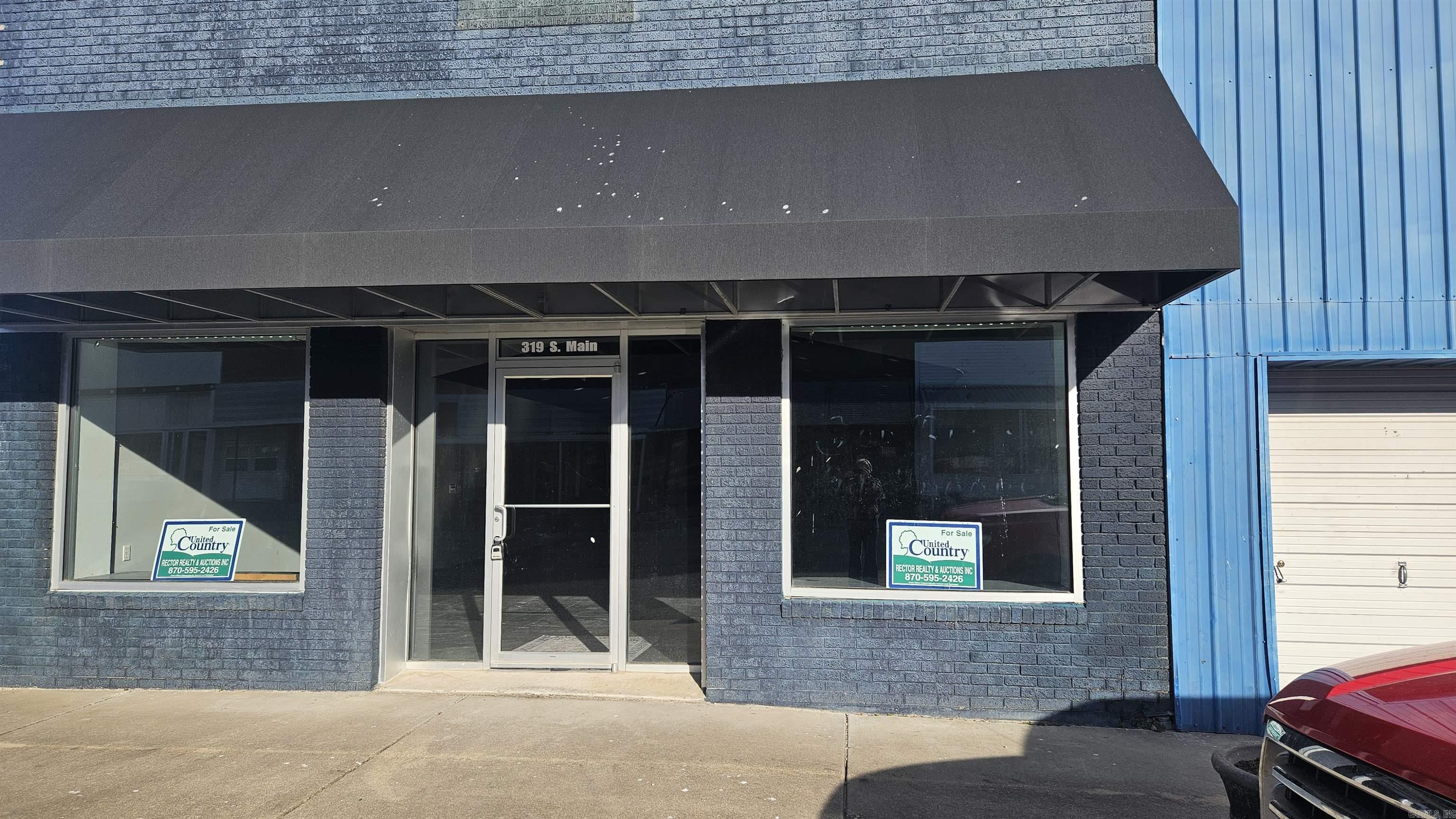 317 & 319 S Main St  Rector, AR