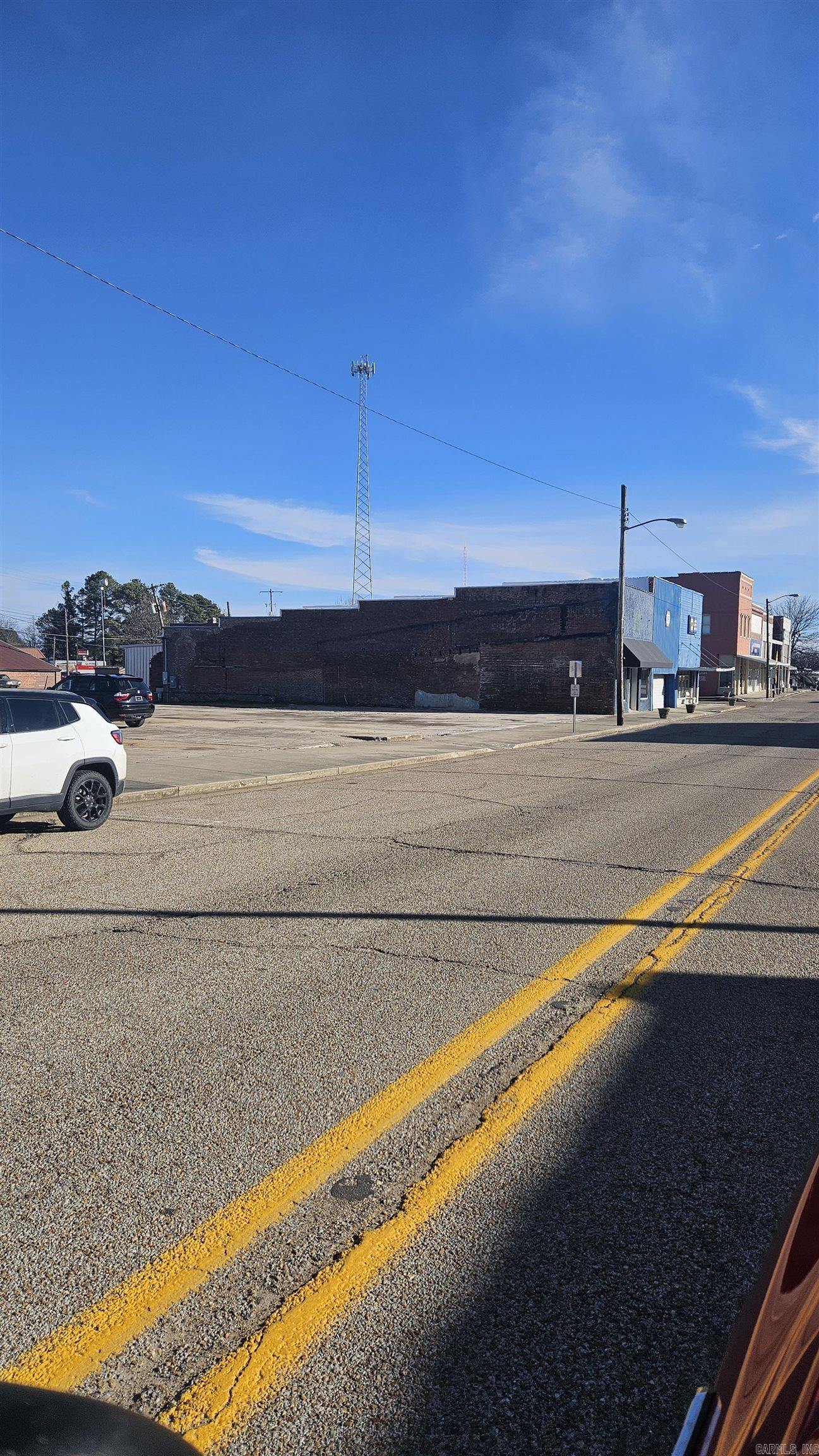 317 & 319 S Main St  Rector, AR