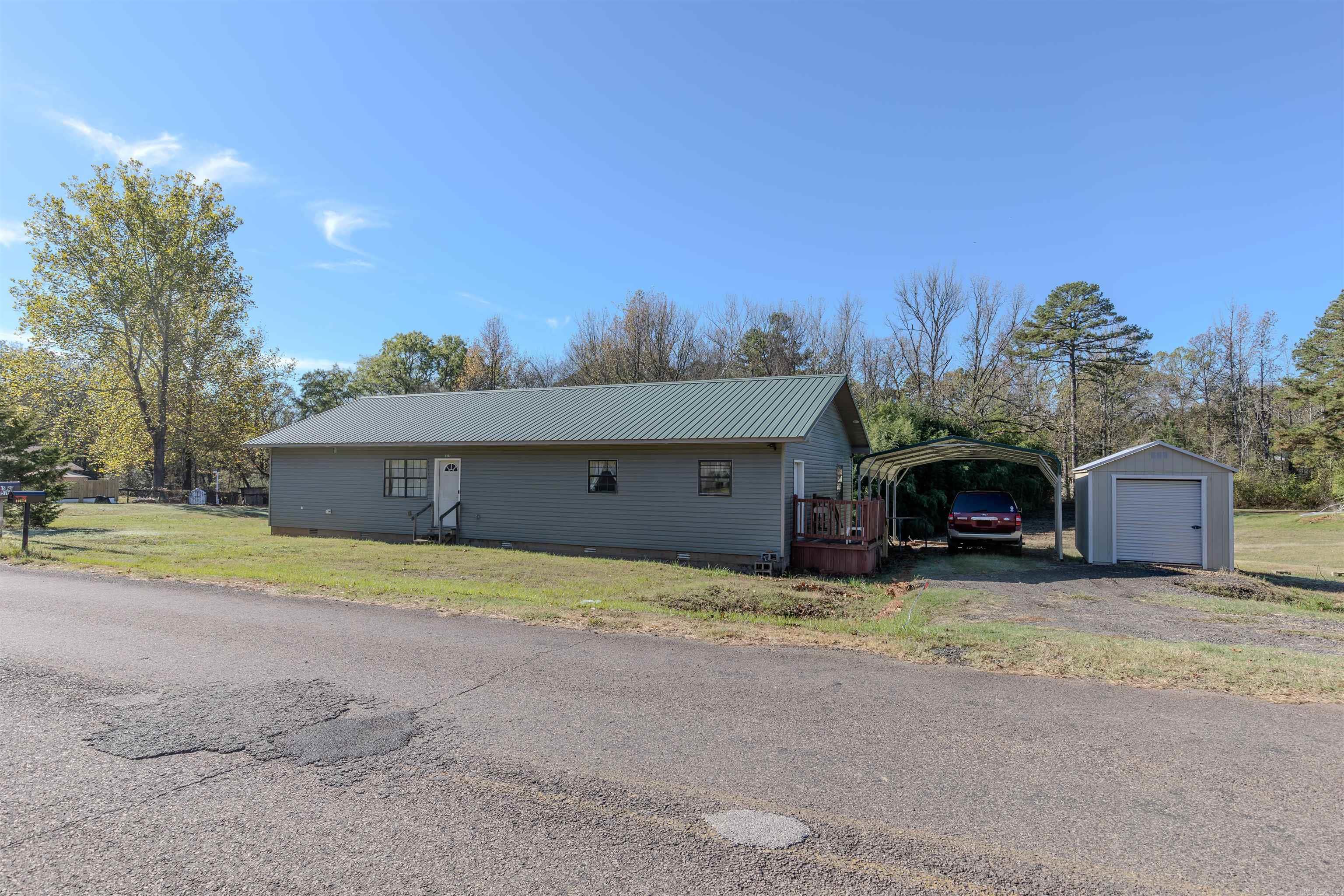 10576  Carter Cove  Plainview, AR