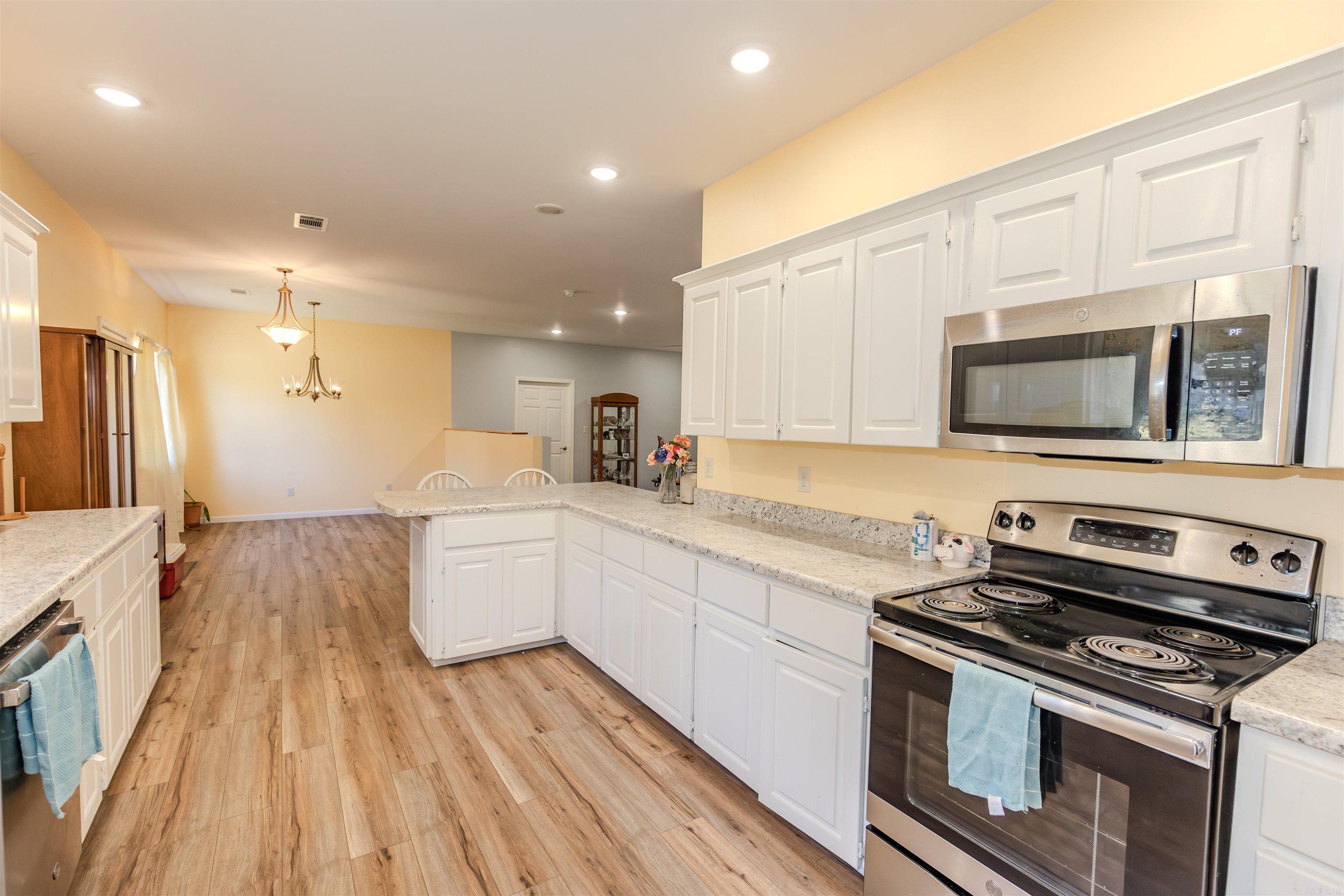 10576  Carter Cove  Plainview, AR