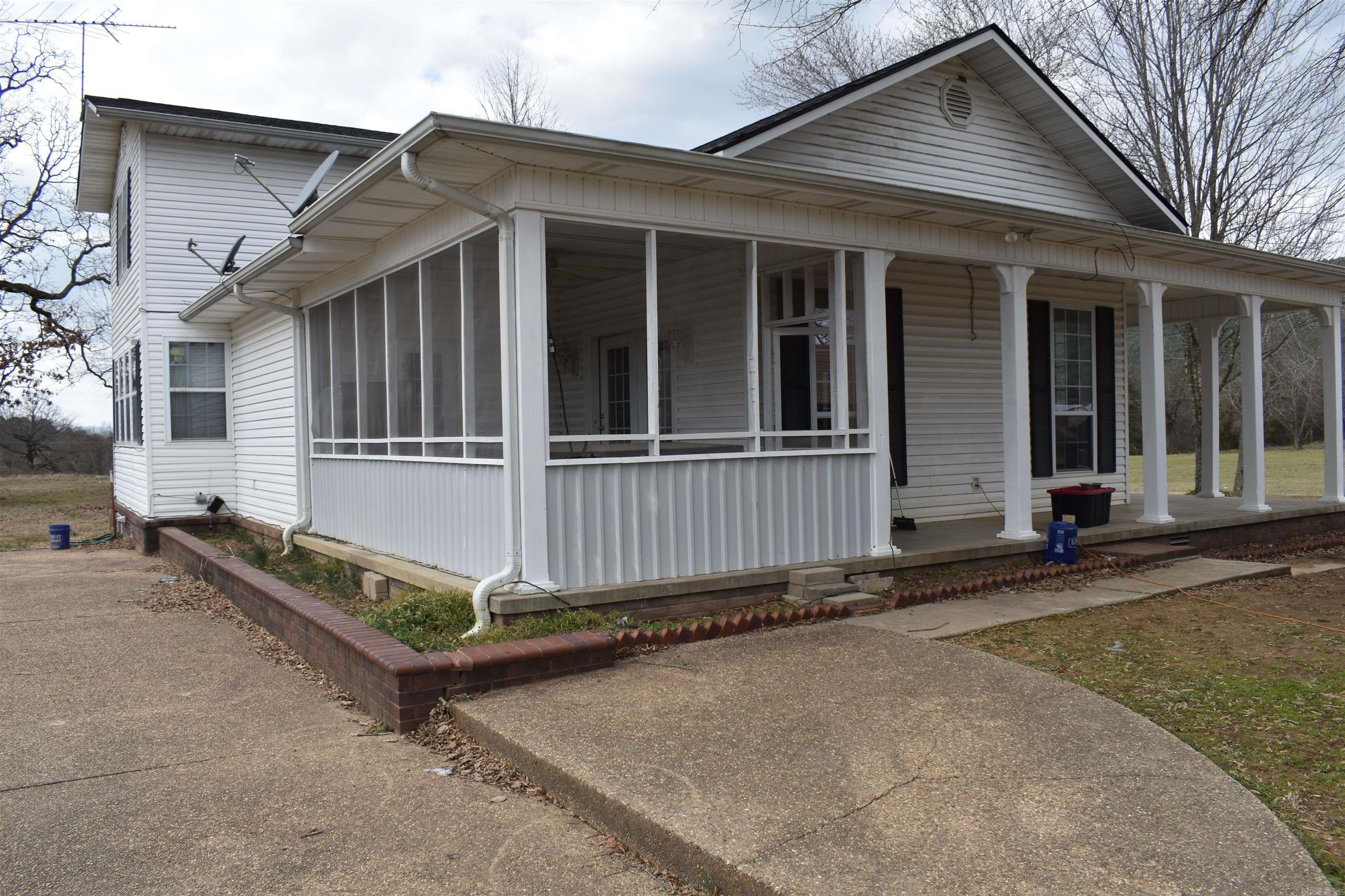 12729 E HWY 248  Waldron, AR