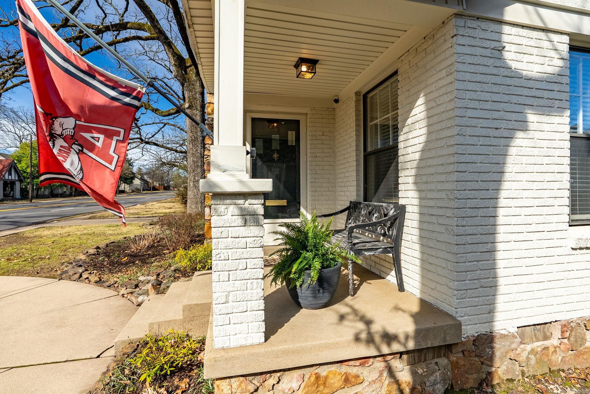 5120  Cantrell  Little Rock, AR