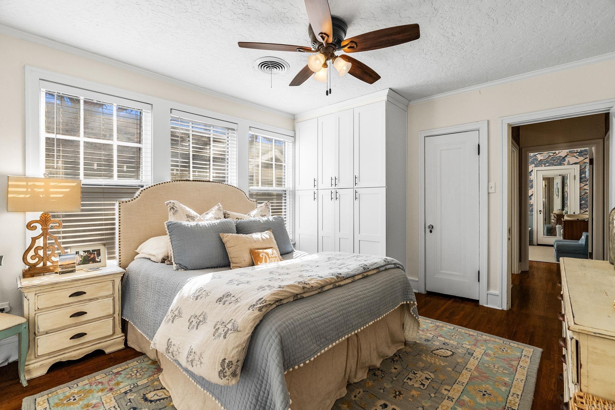 5120  Cantrell  Little Rock, AR