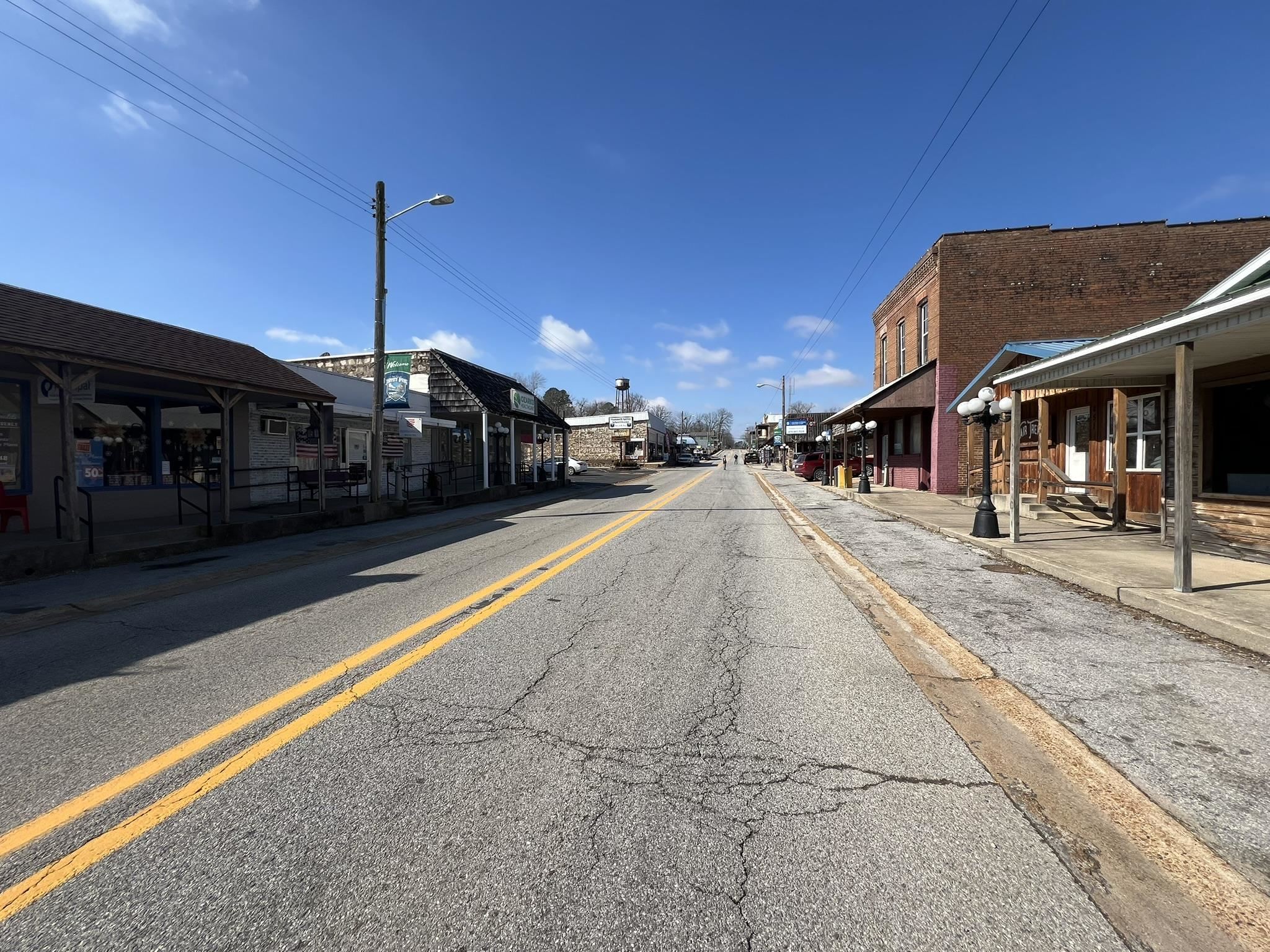 260  Main  Mammoth Spring, AR