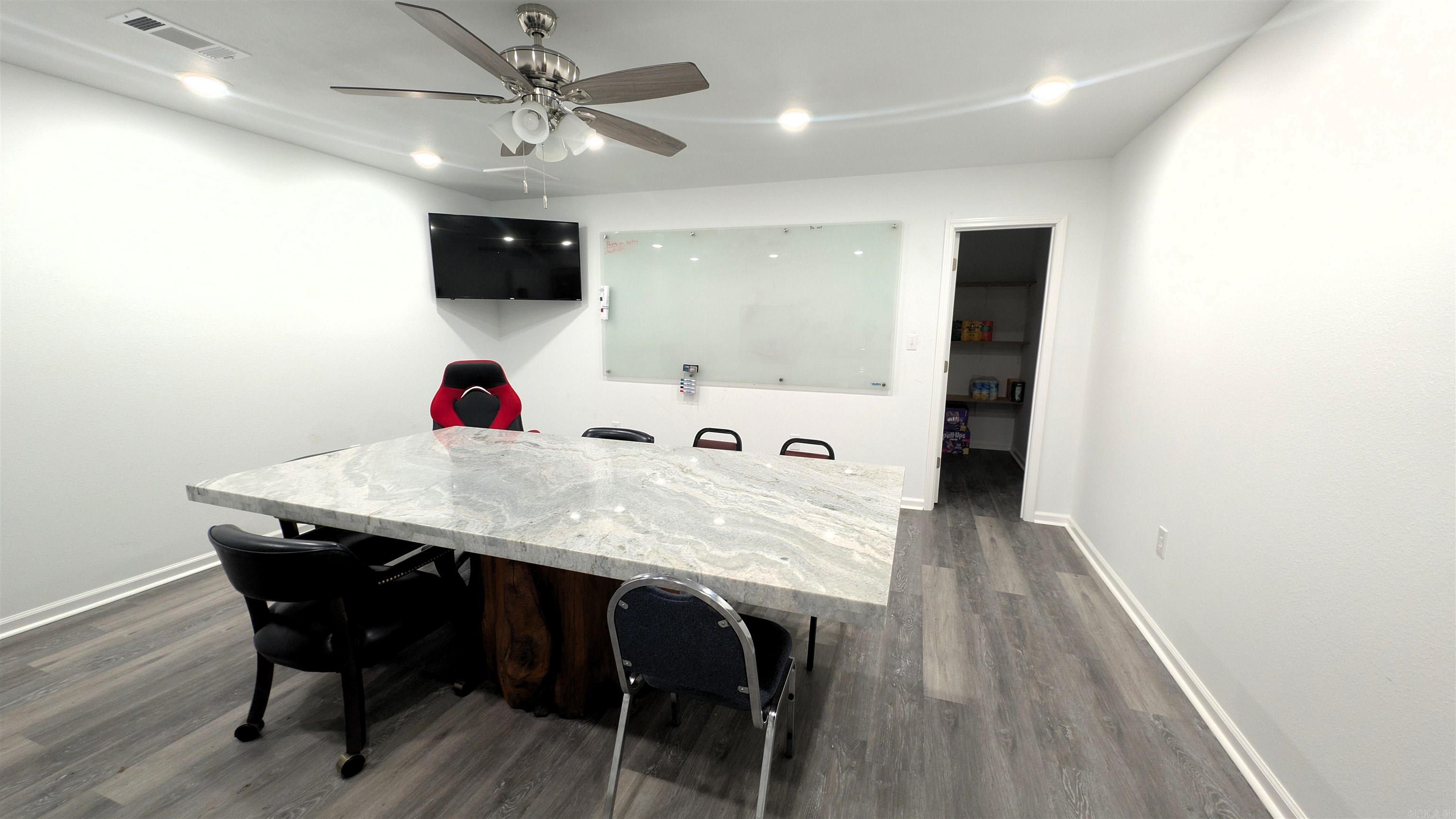 3369  36  Searcy, AR