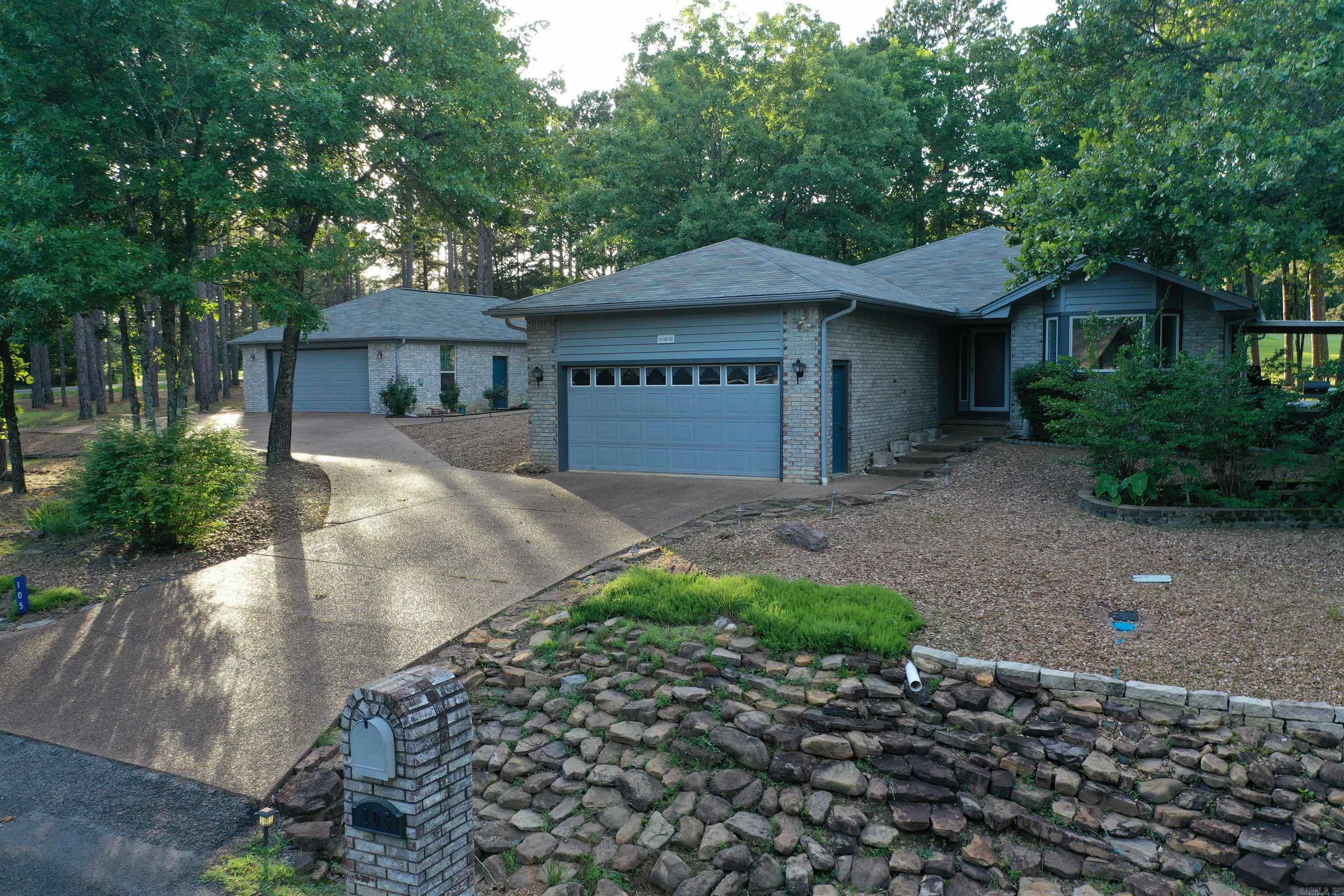 105  Edgemere  Fairfield Bay, AR