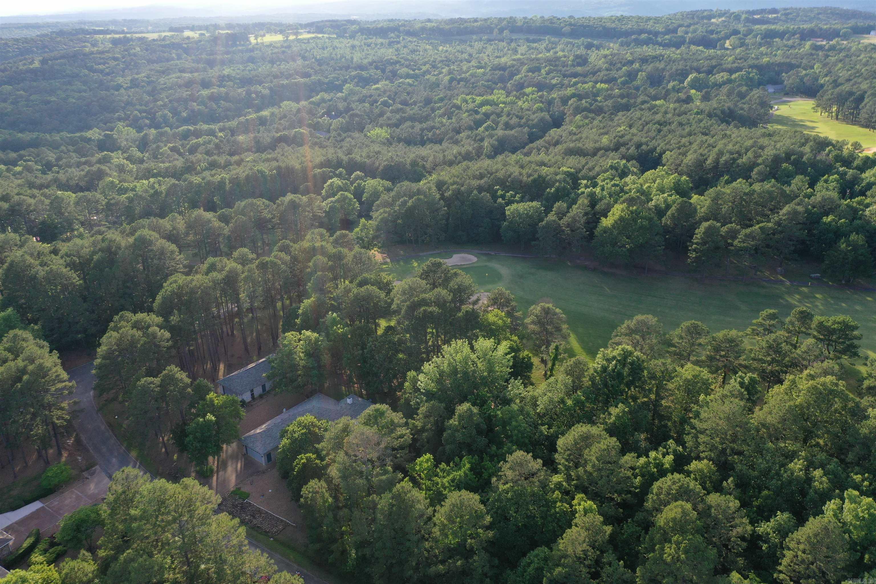 105  Edgemere  Fairfield Bay, AR