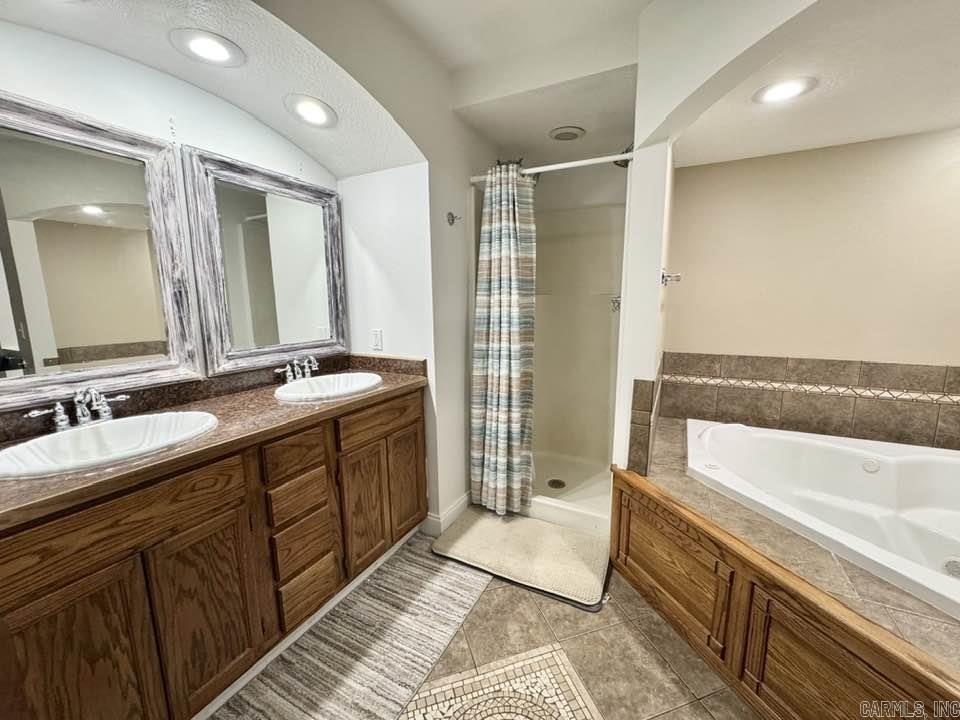 1013  Shipman  Mountain View, AR
