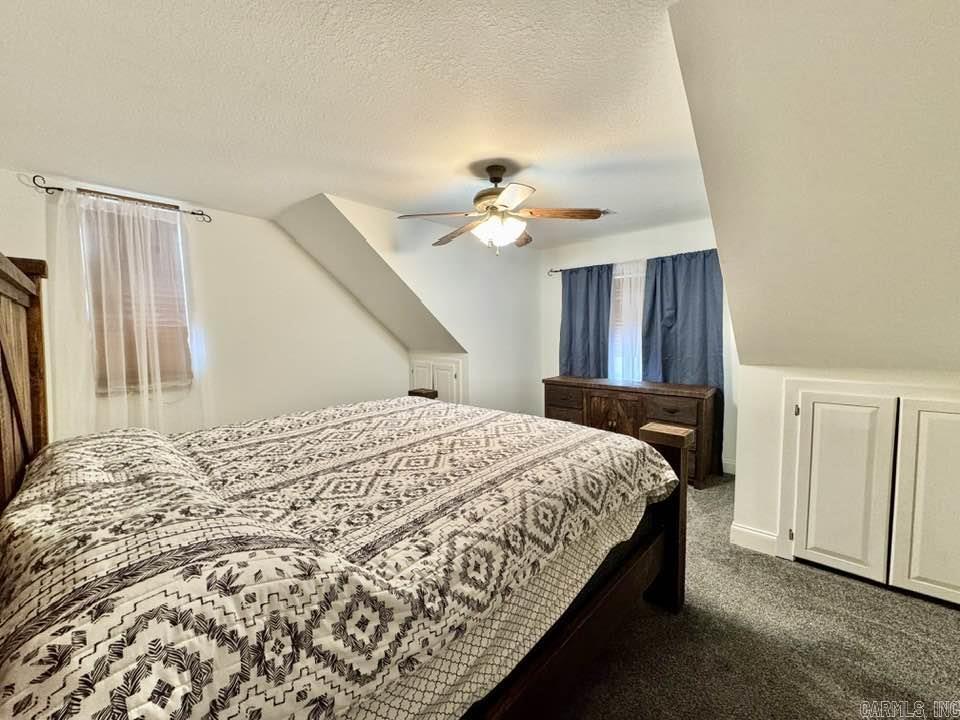 1013  Shipman  Mountain View, AR