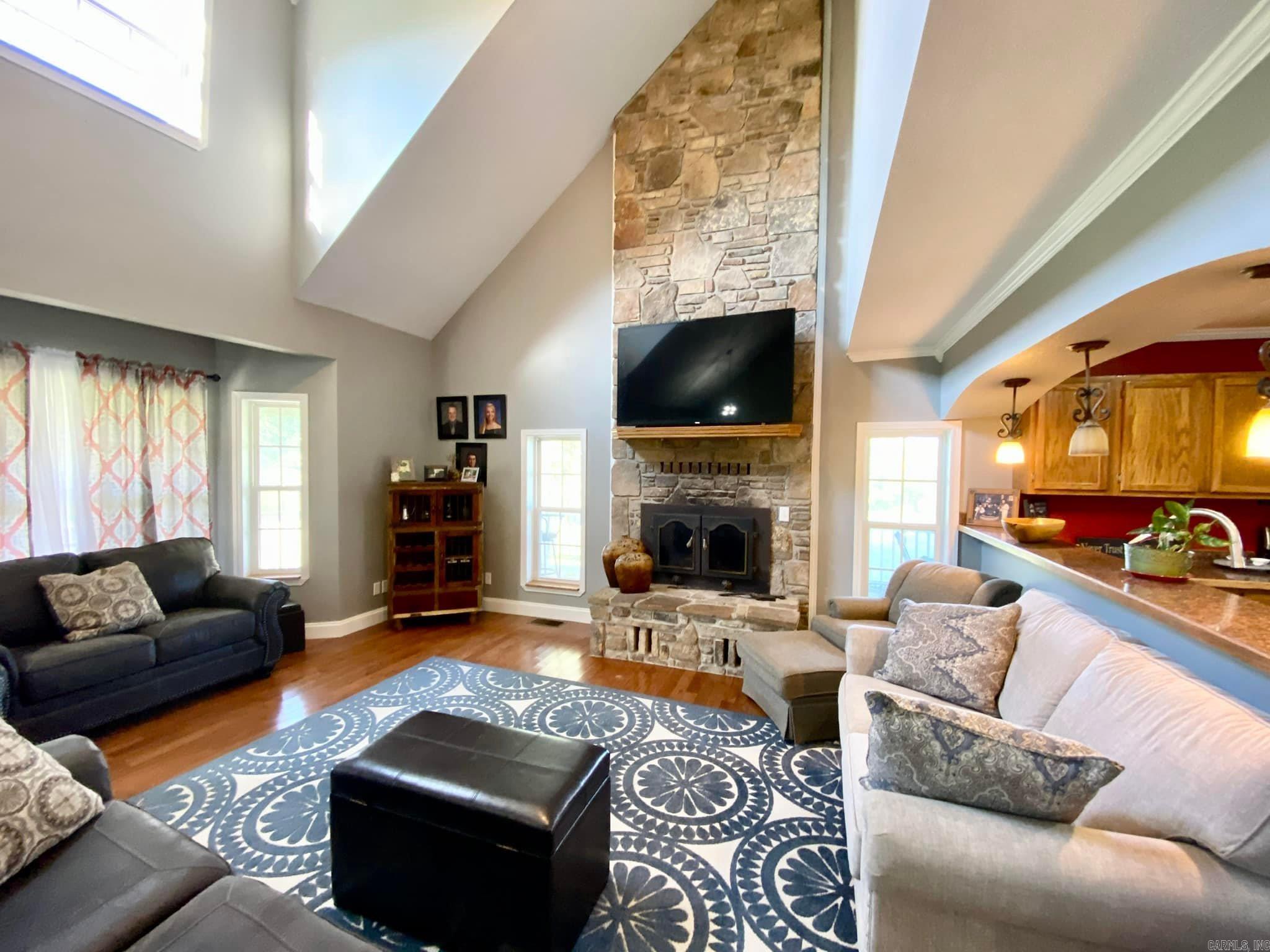 1013  Shipman  Mountain View, AR