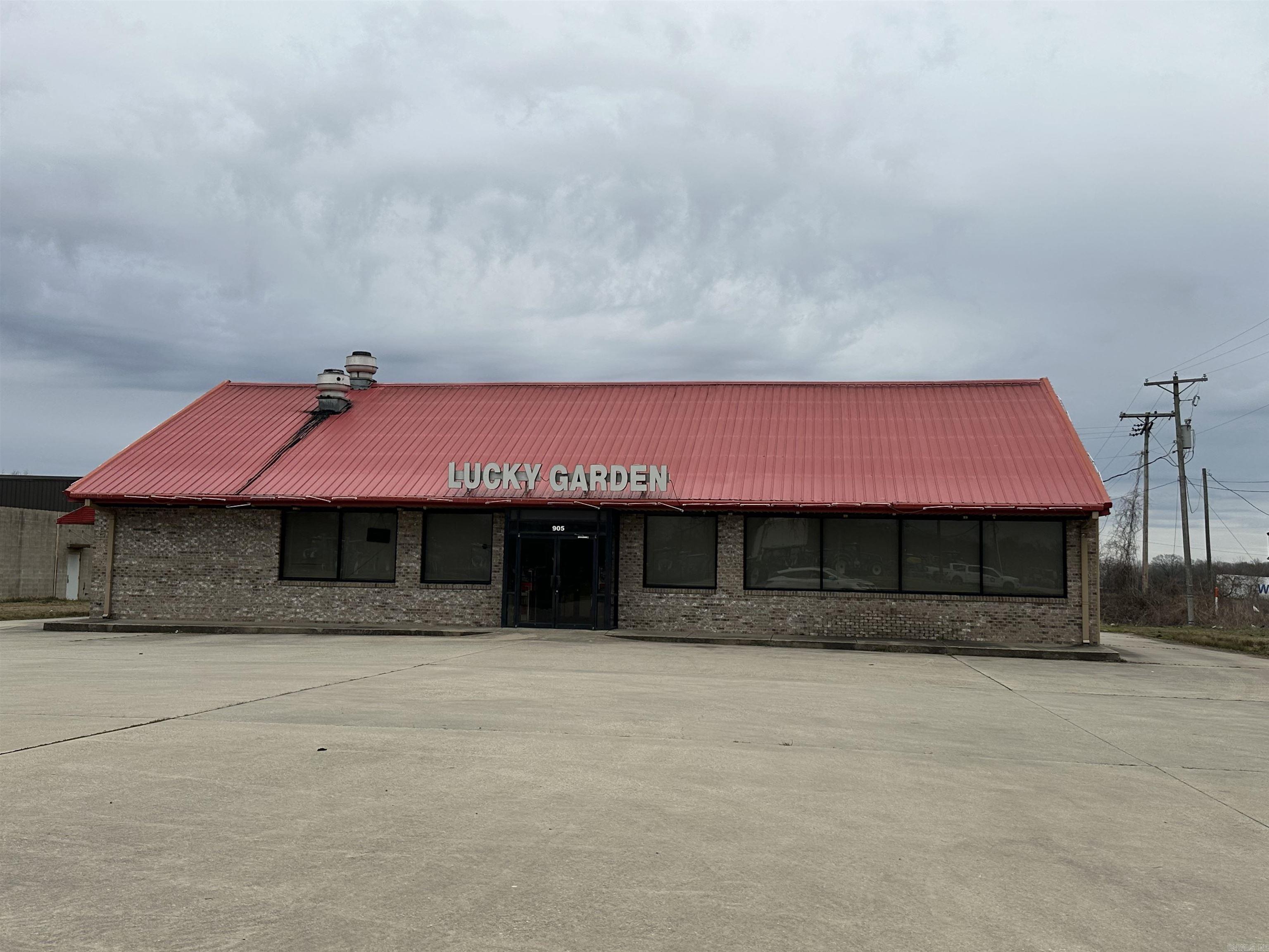 905 S hwy 65