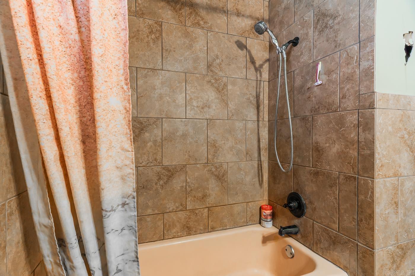 913 NW 5th  Walnut Ridge, AR
