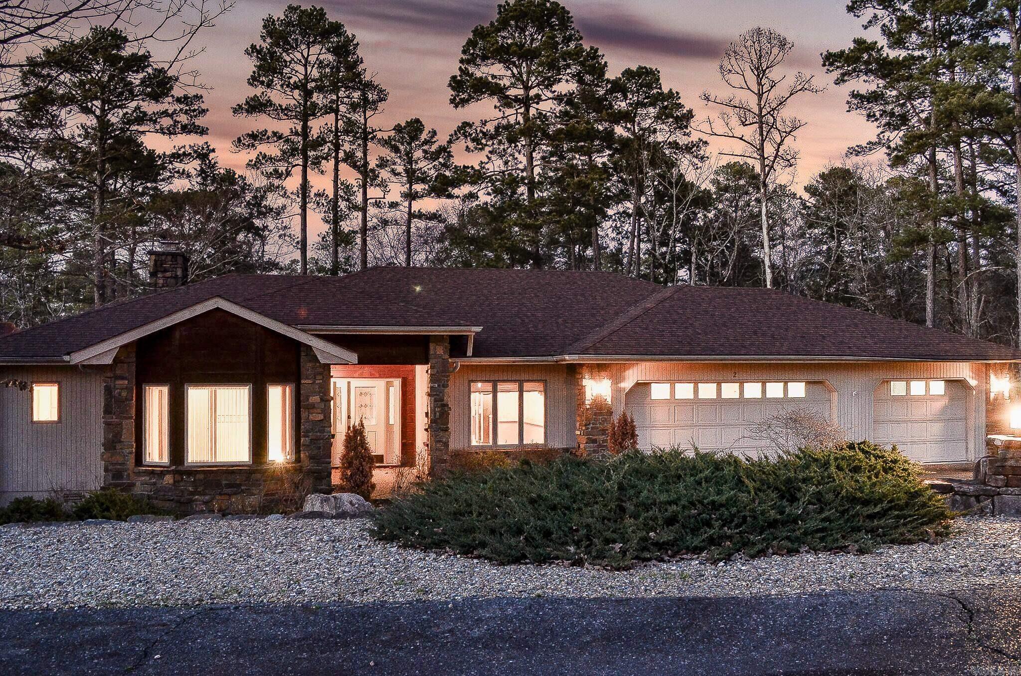 2  Resplandor Place  Hot Springs Village, AR