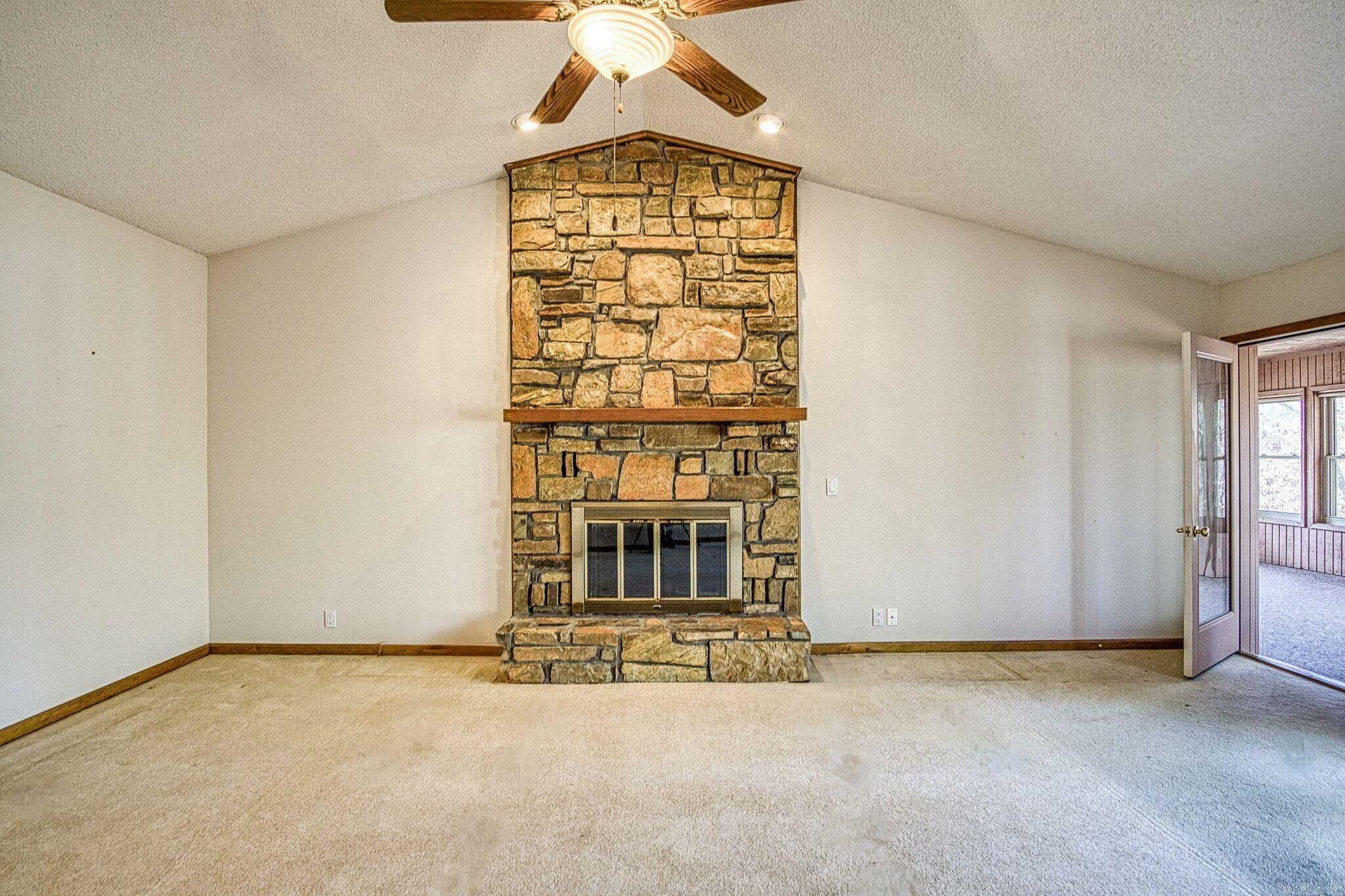 2  Resplandor Place  Hot Springs Village, AR