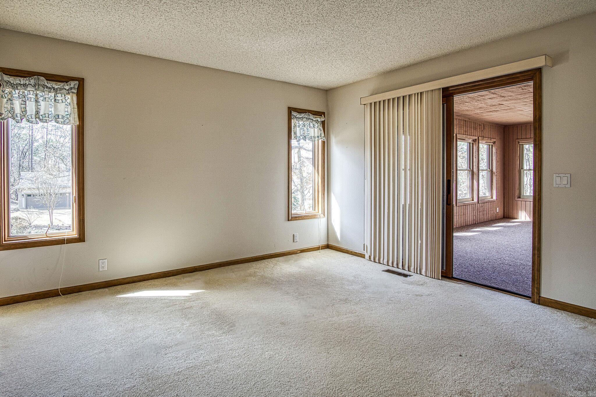 2  Resplandor Place  Hot Springs Village, AR