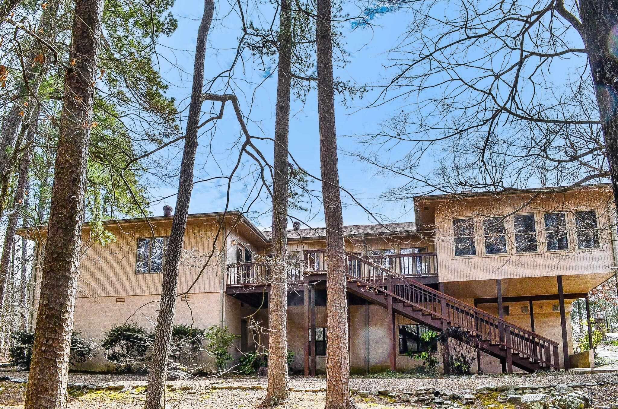 2  Resplandor Place  Hot Springs Village, AR