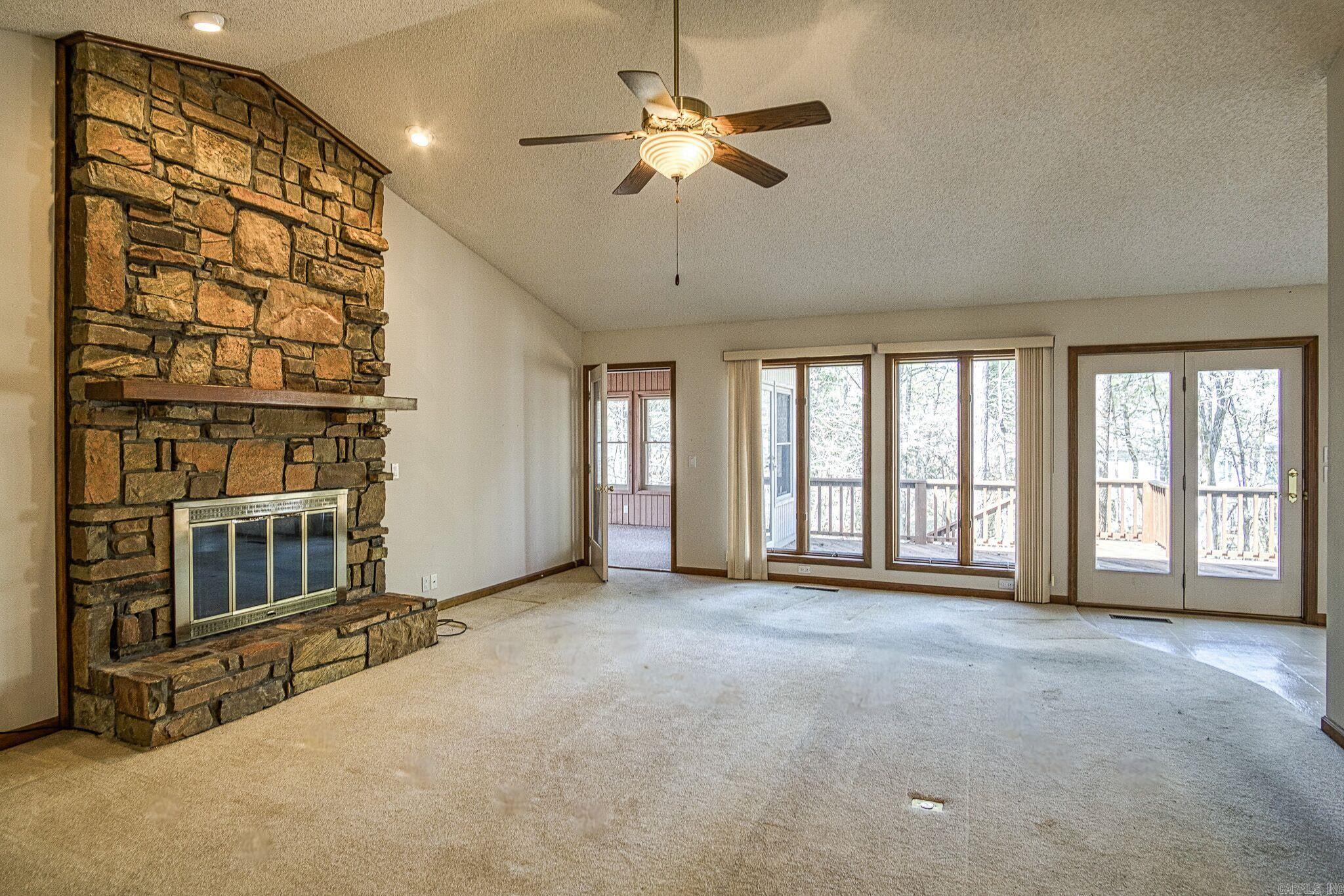 2  Resplandor Place  Hot Springs Village, AR