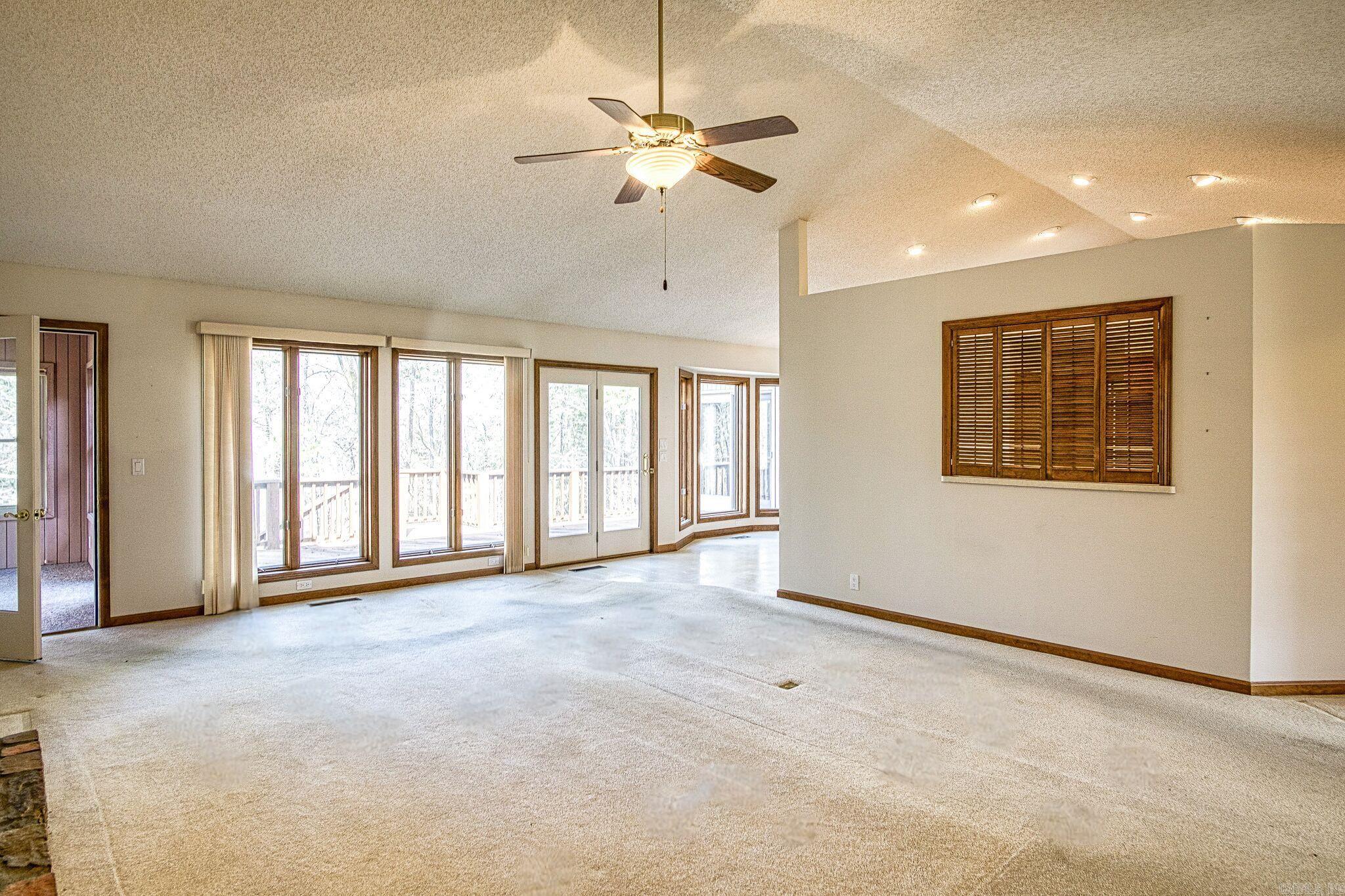 2  Resplandor Place  Hot Springs Village, AR