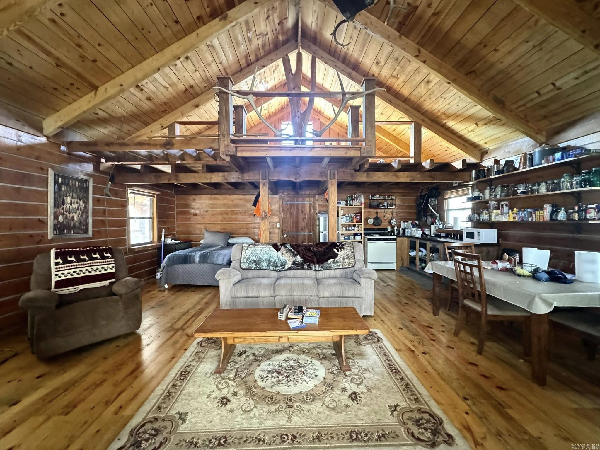 2101 Keilhorn Ridge Road Road Mountain View, AR 72560