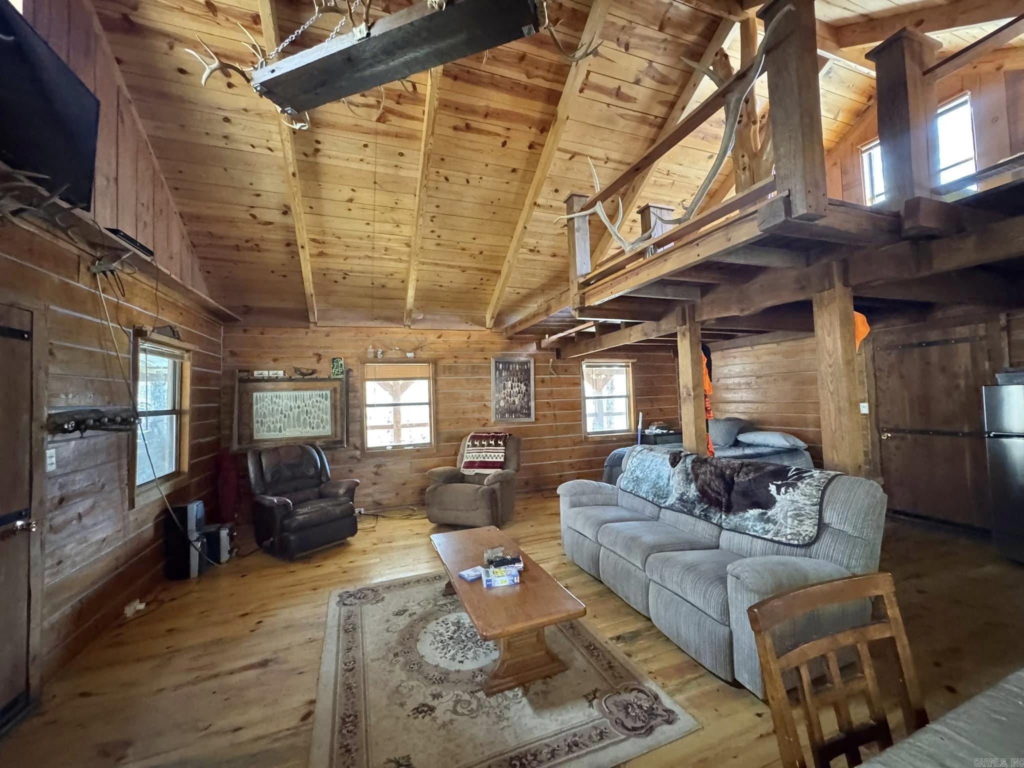 2101 Keilhorn Ridge Road Road Mountain View, AR 72560