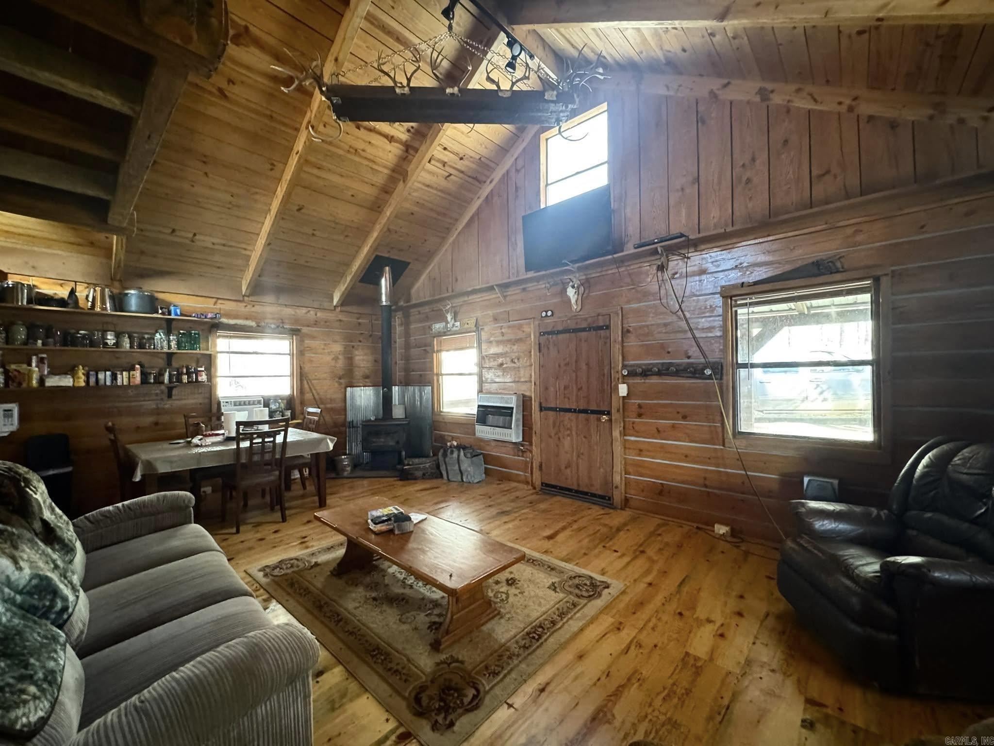 2101 Keilhorn Ridge Road Road Mountain View, AR 72560