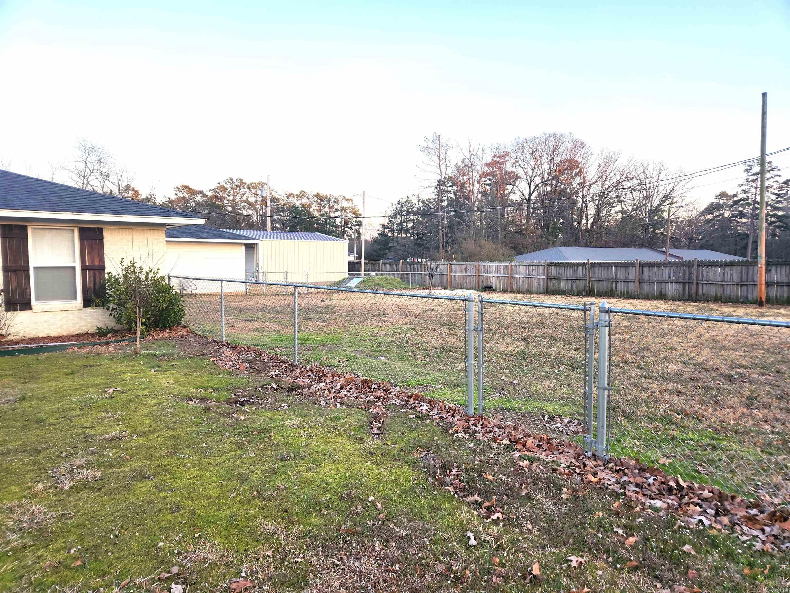 106 E Roosevelt Drive Star City, AR 71667