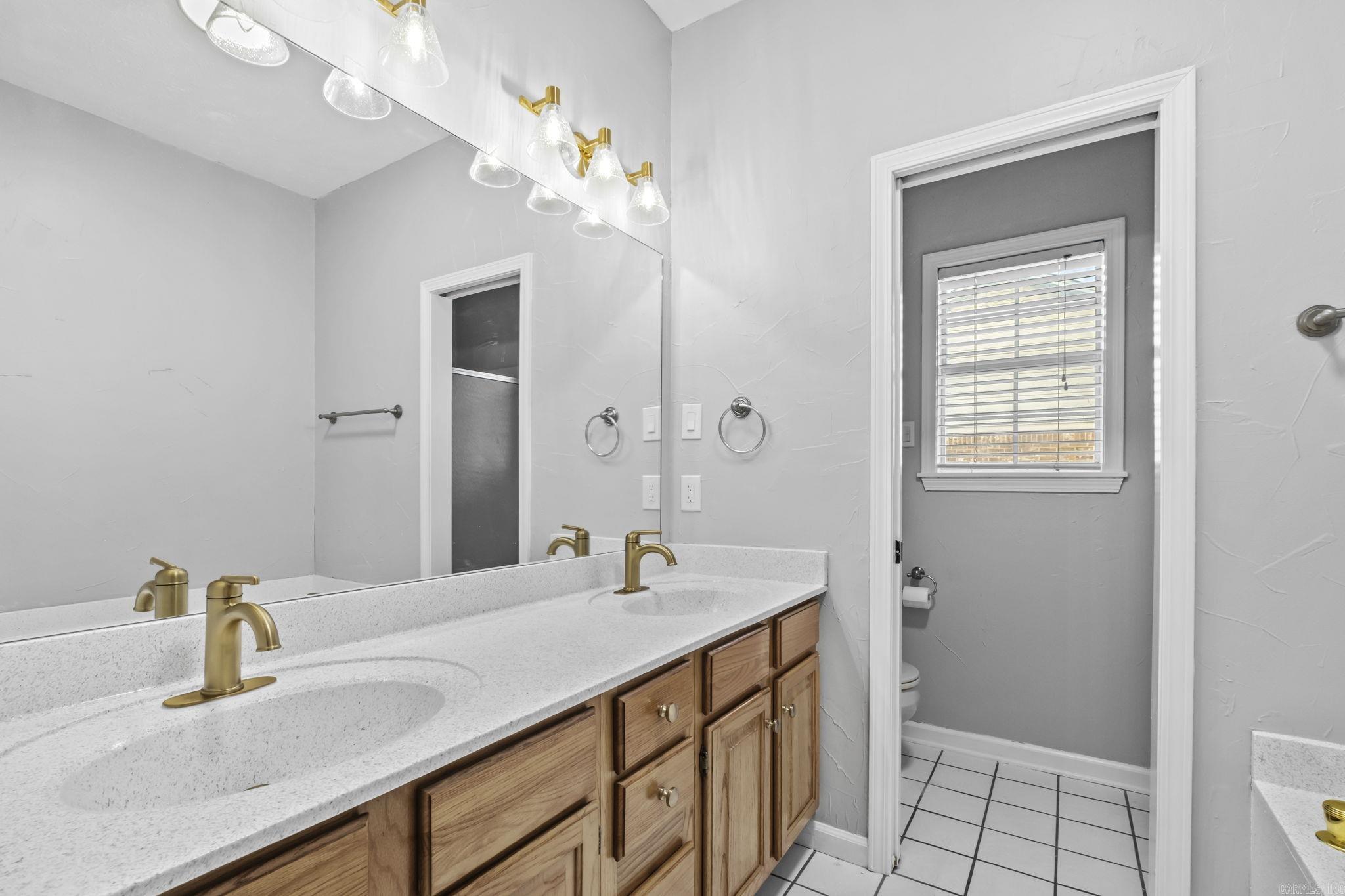 41  G Street  Cabot, AR