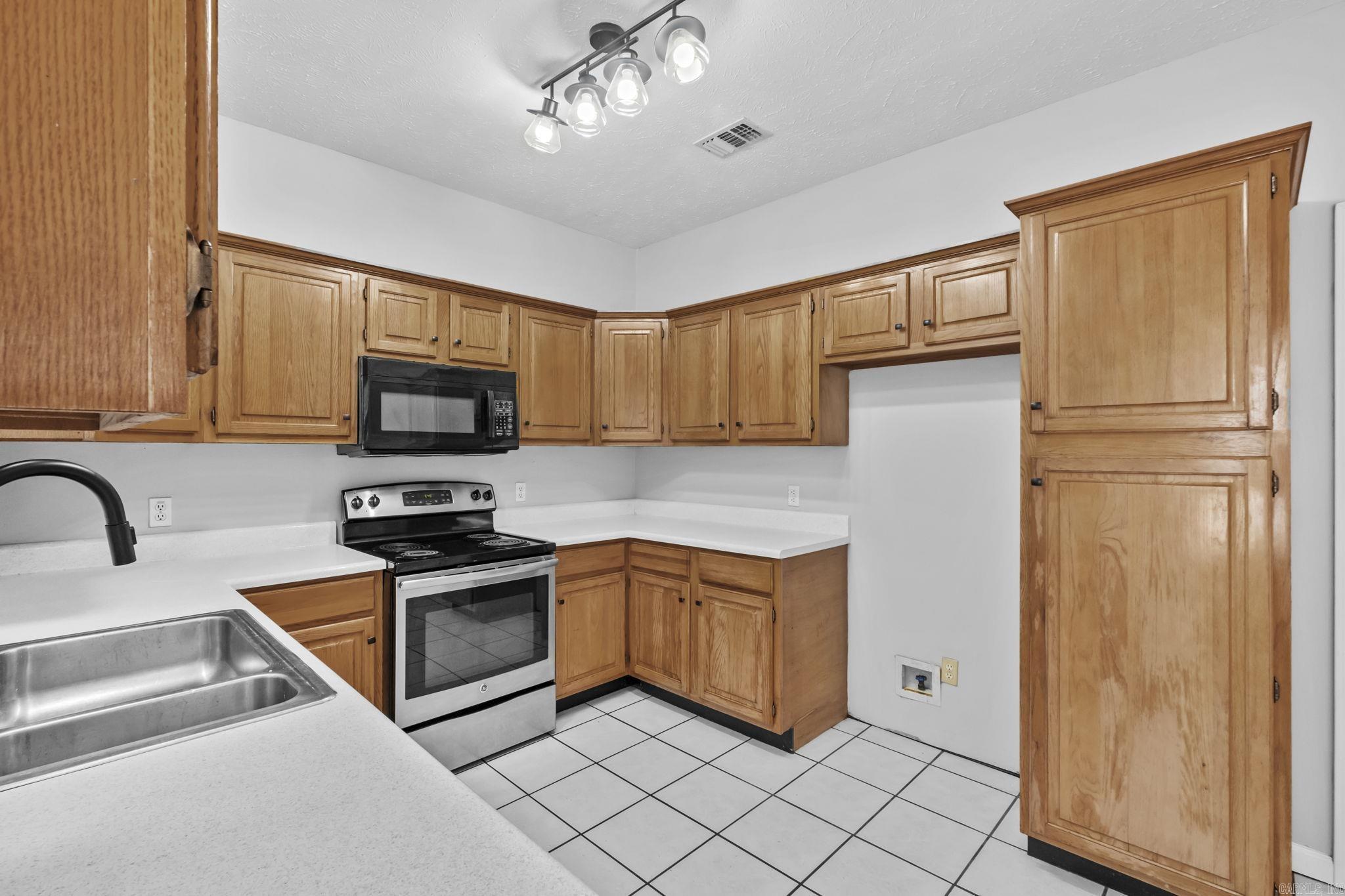 41  G Street  Cabot, AR