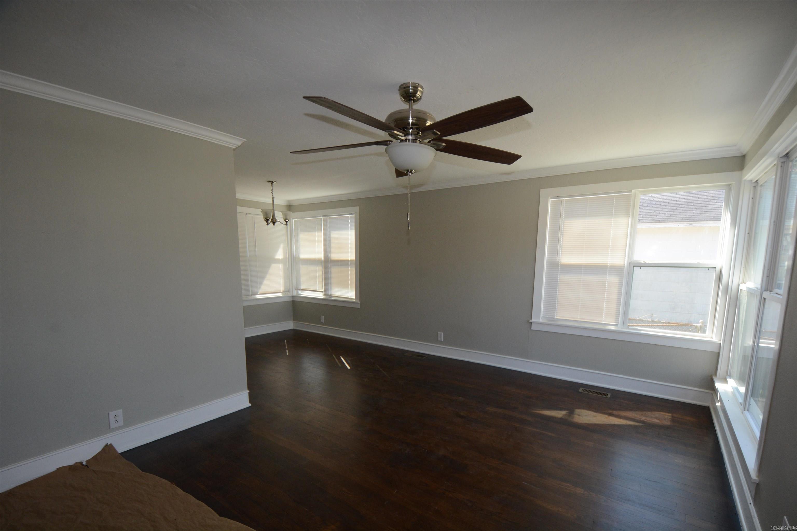 116  NICKELS  Hot Springs, AR