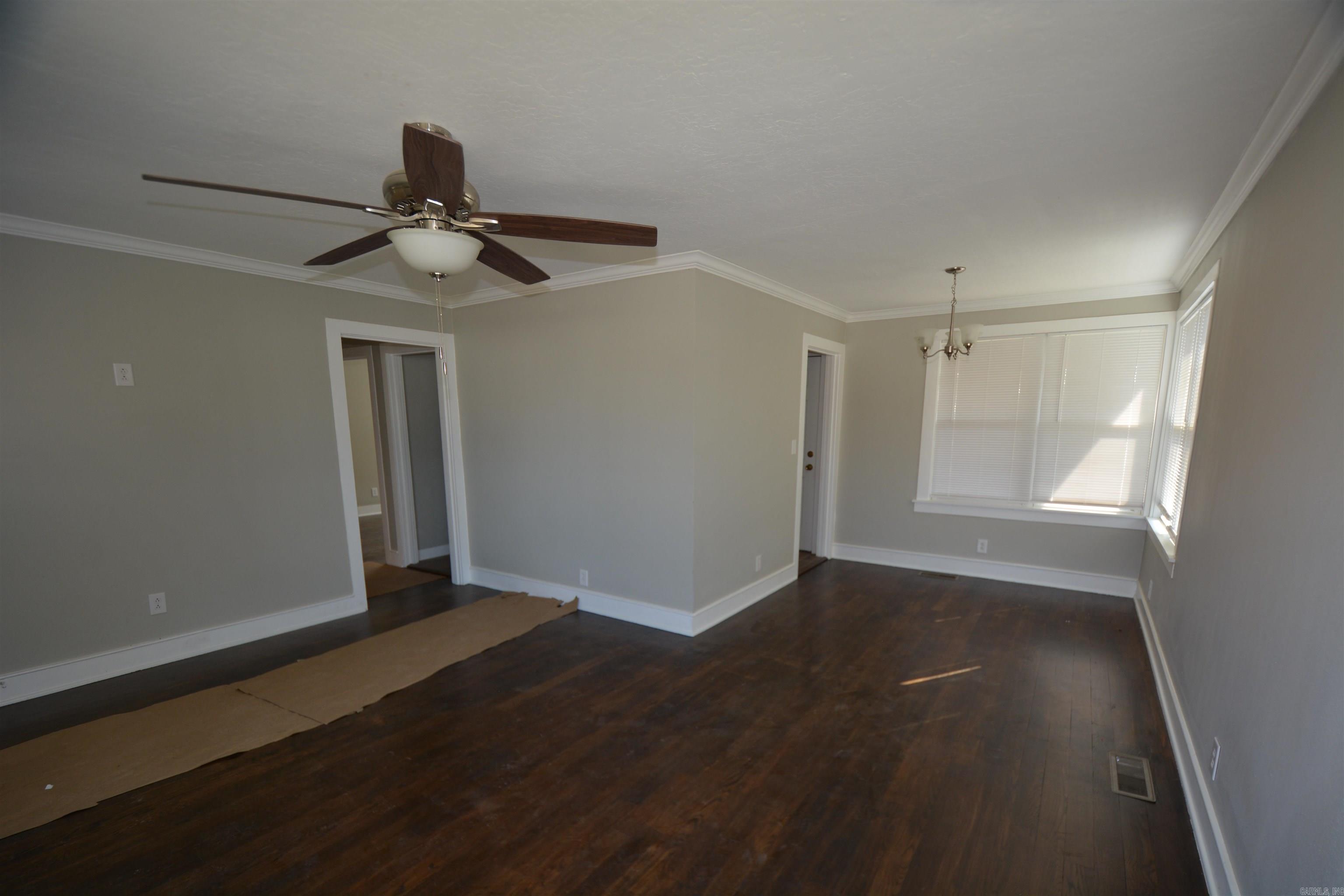 116  NICKELS  Hot Springs, AR