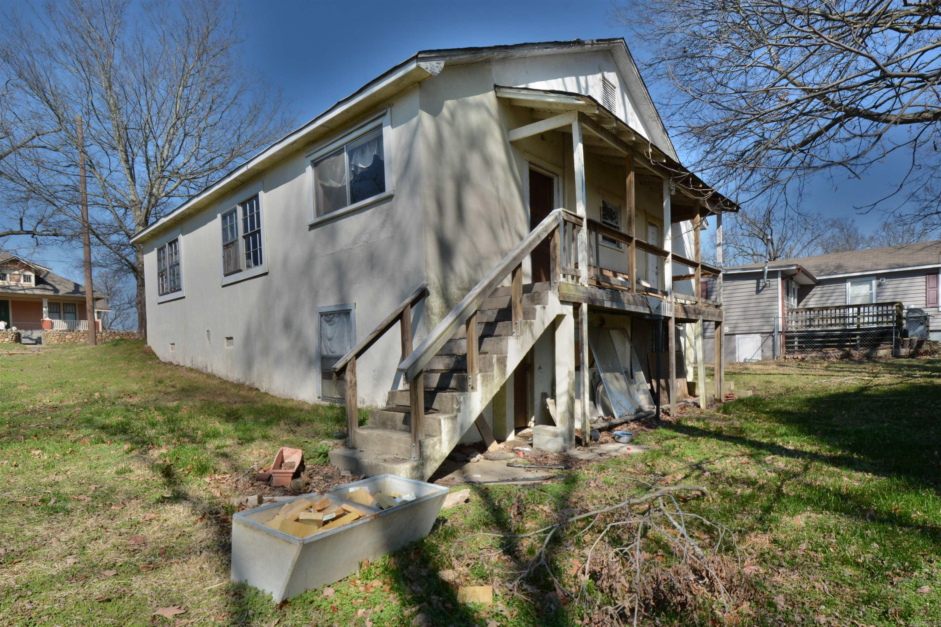 120  NICKELS  Hot Springs, AR