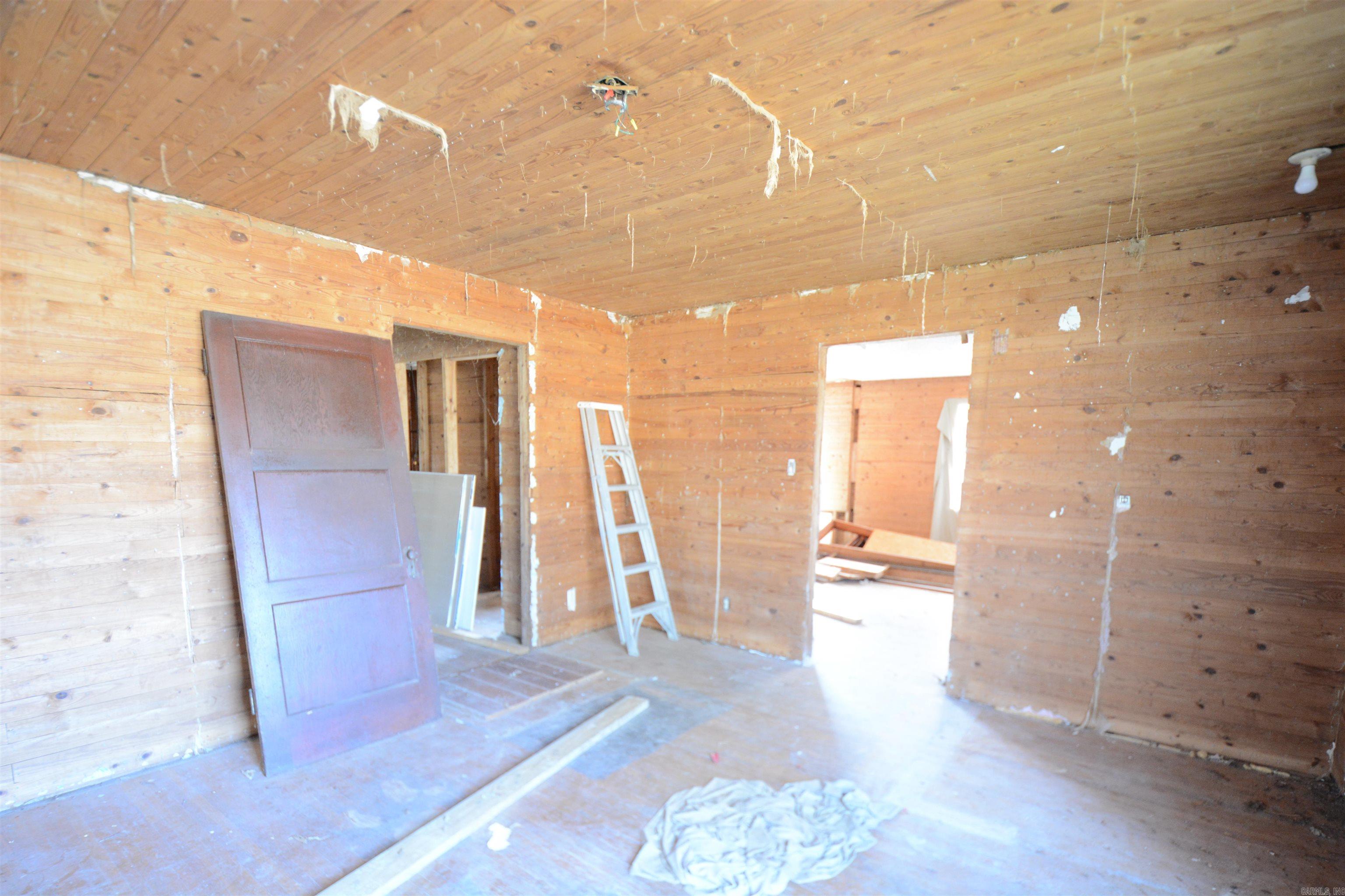 120  NICKELS  Hot Springs, AR