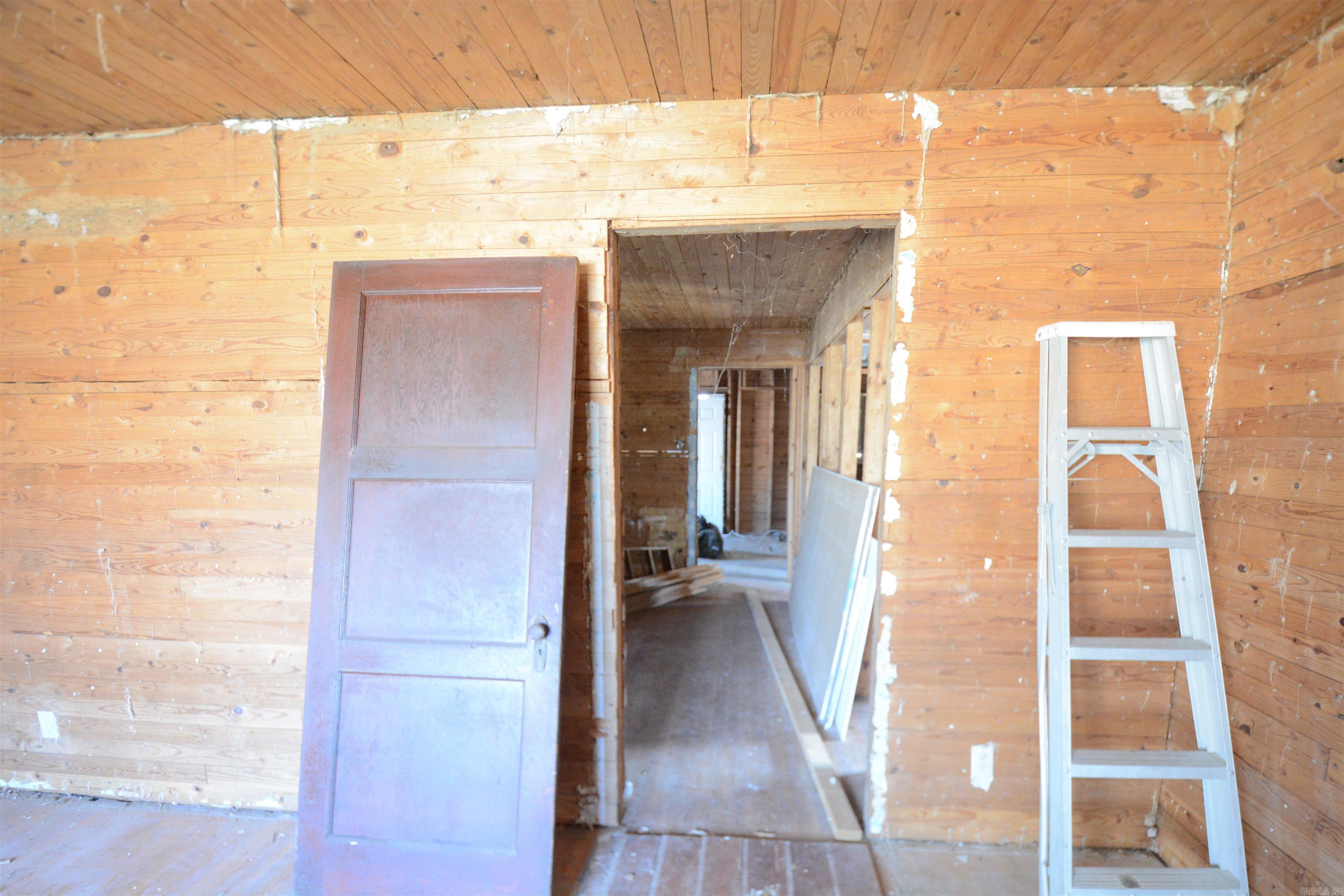 120  NICKELS  Hot Springs, AR