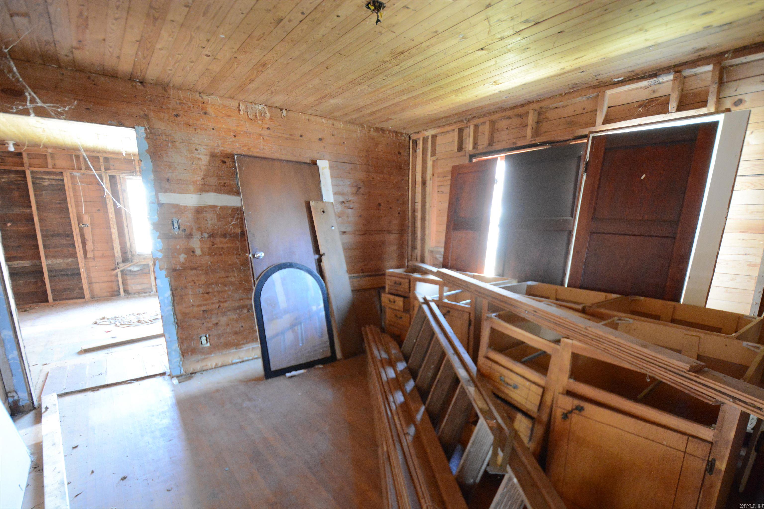 120  NICKELS  Hot Springs, AR