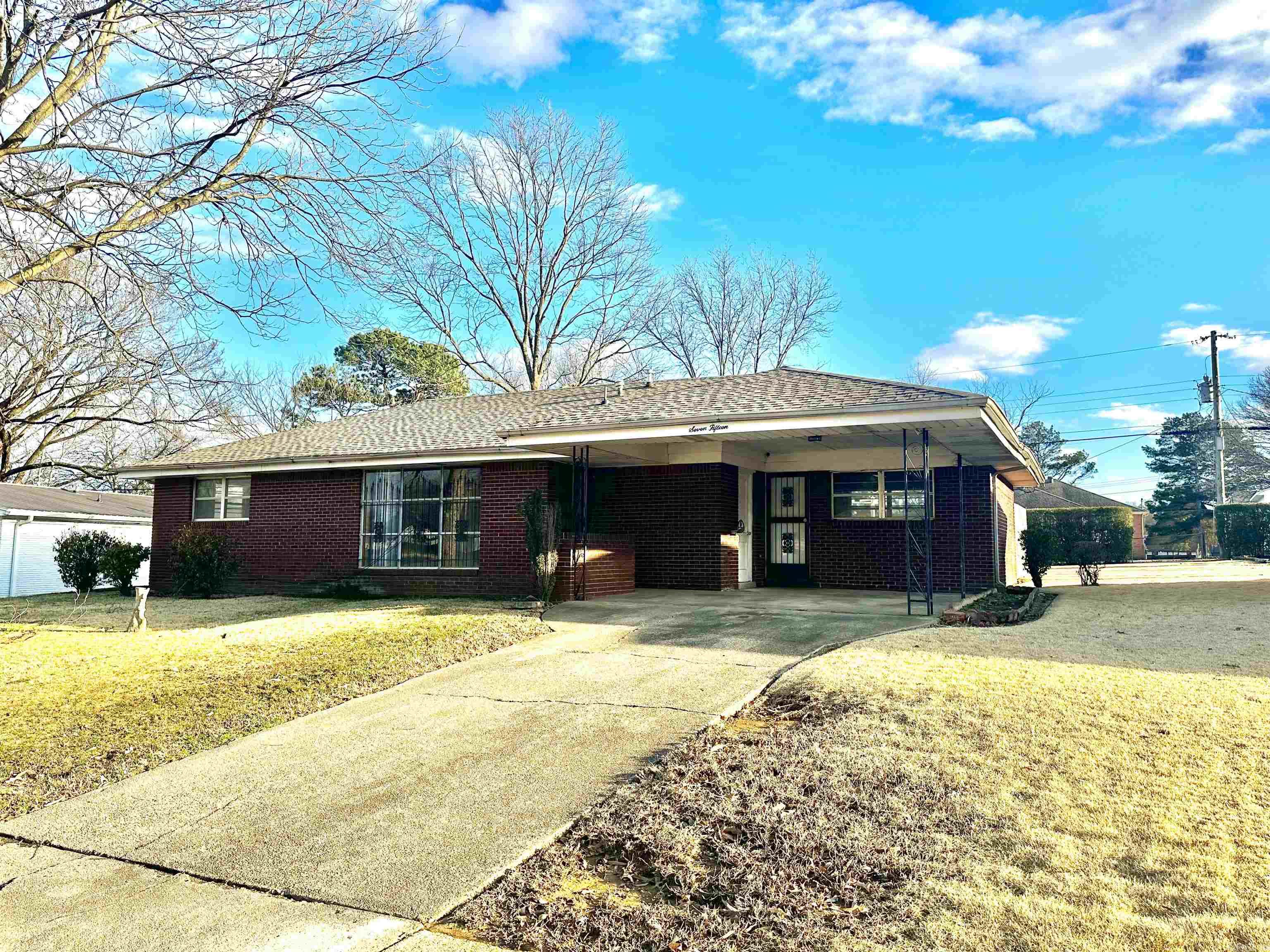 715  Crest  Jonesboro, AR