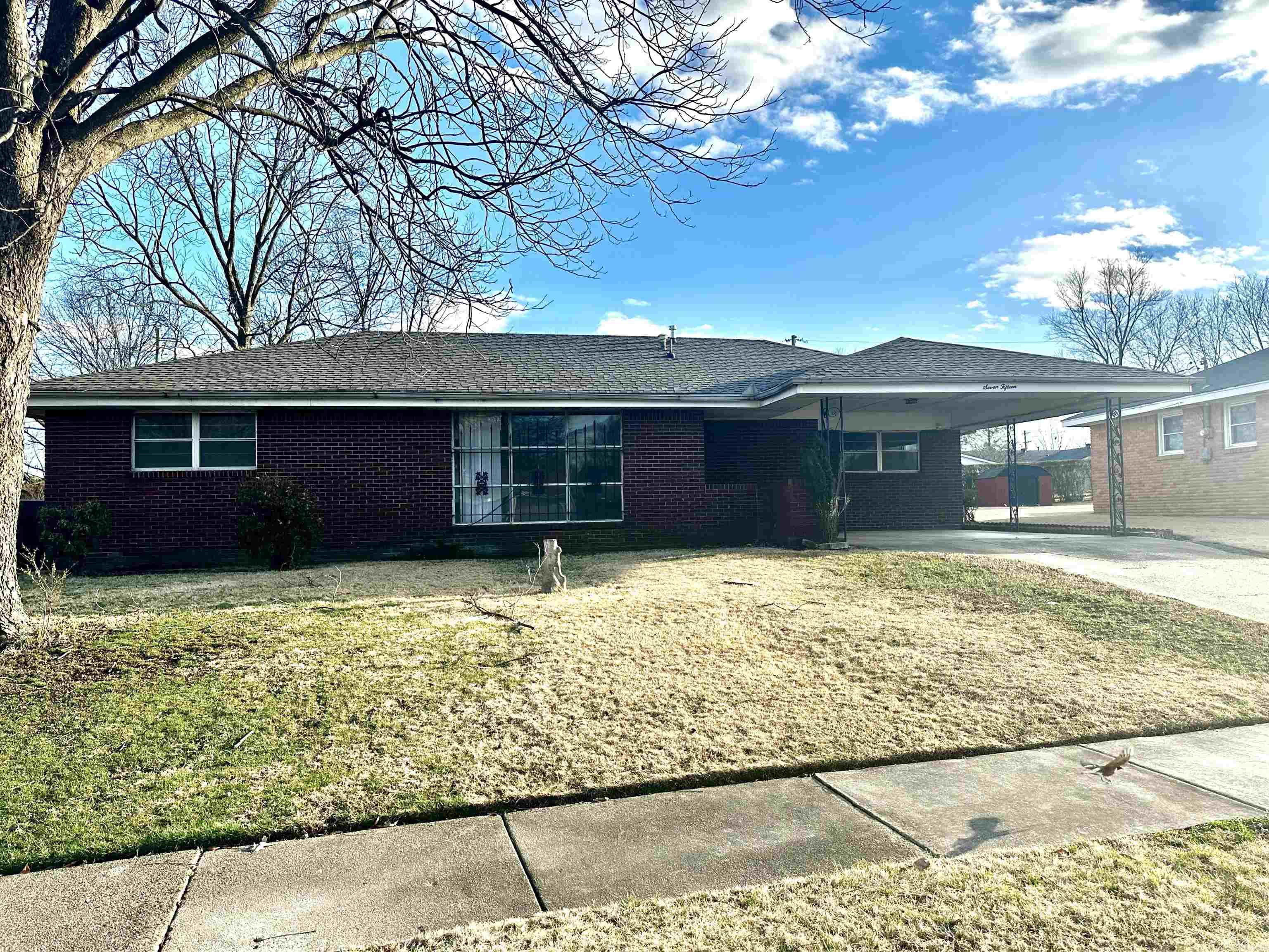 715  Crest  Jonesboro, AR