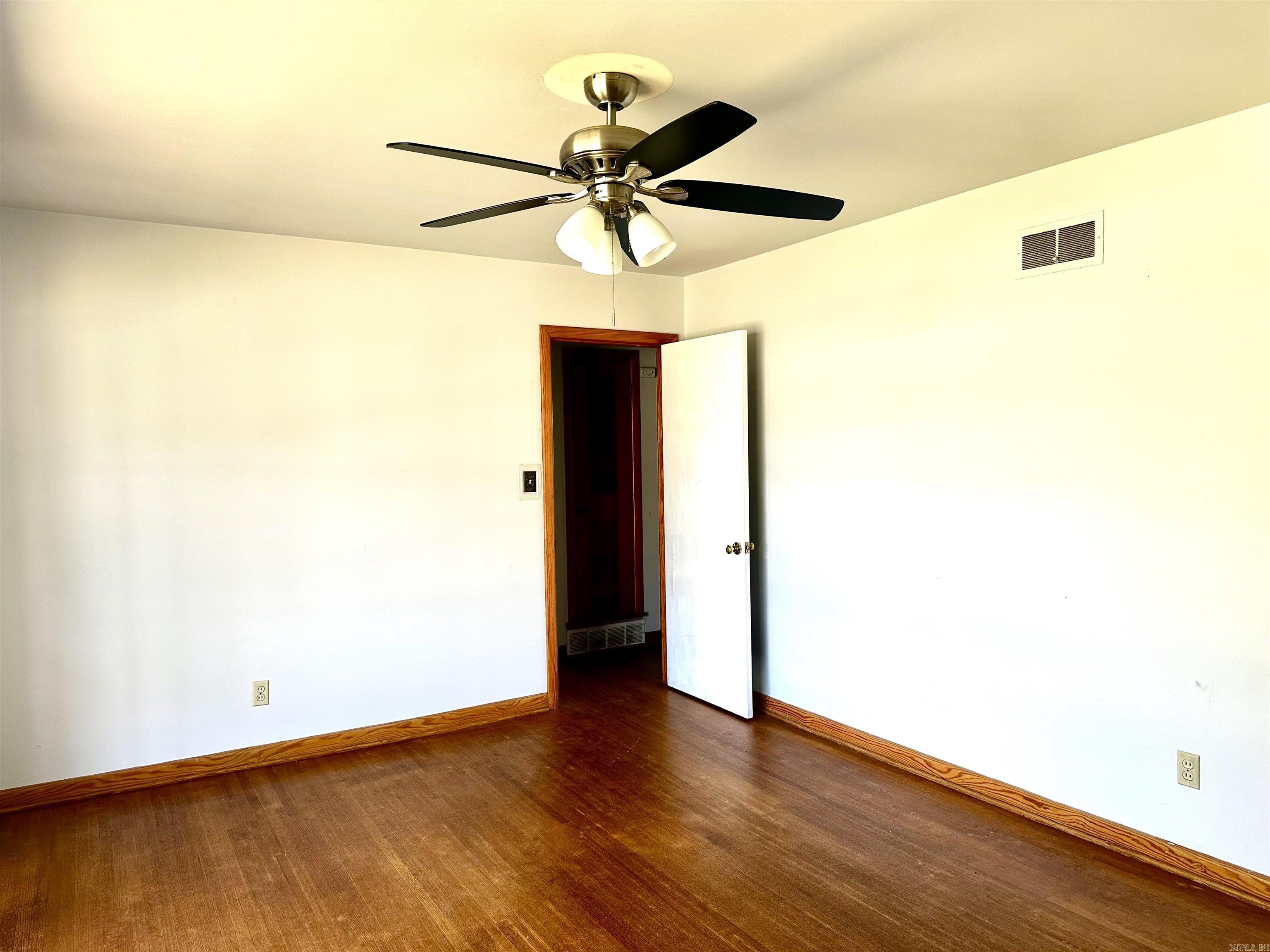 715  Crest  Jonesboro, AR