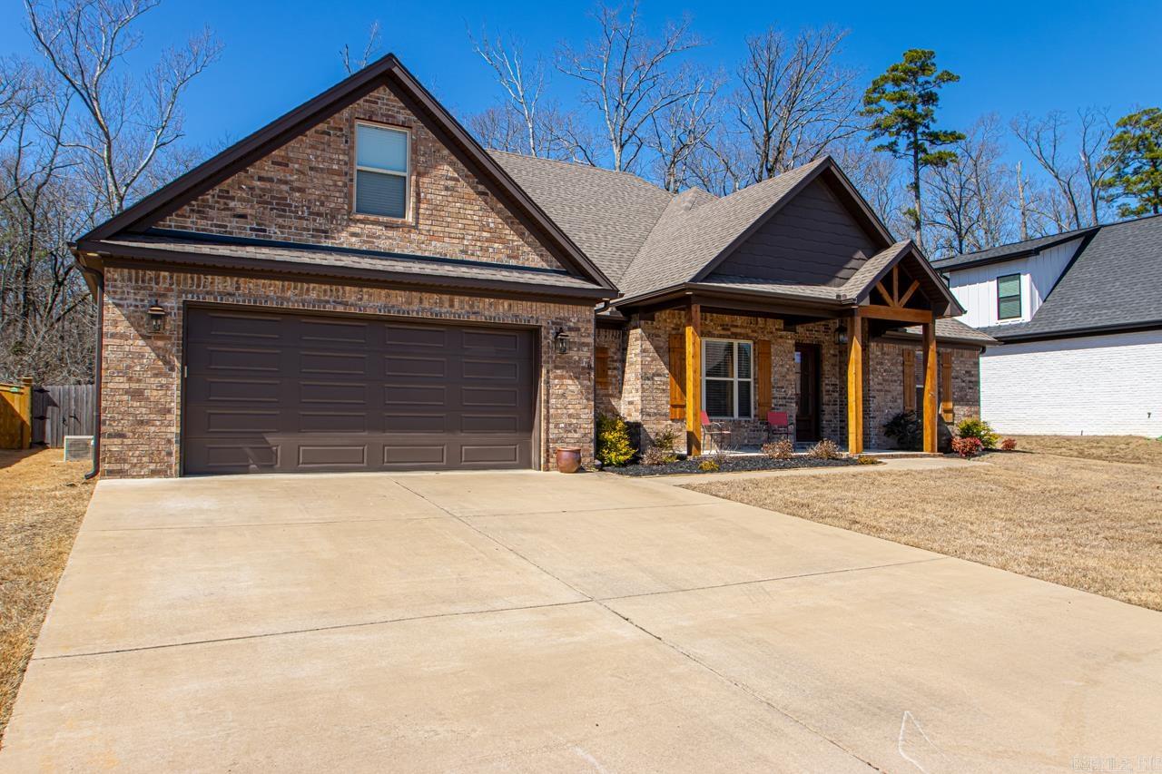 7841 S Shoreline  Benton, AR