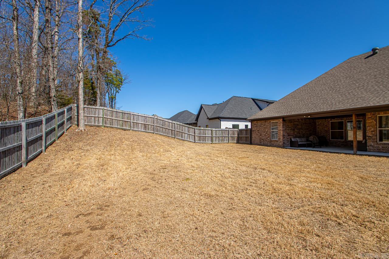 7841 S Shoreline  Benton, AR