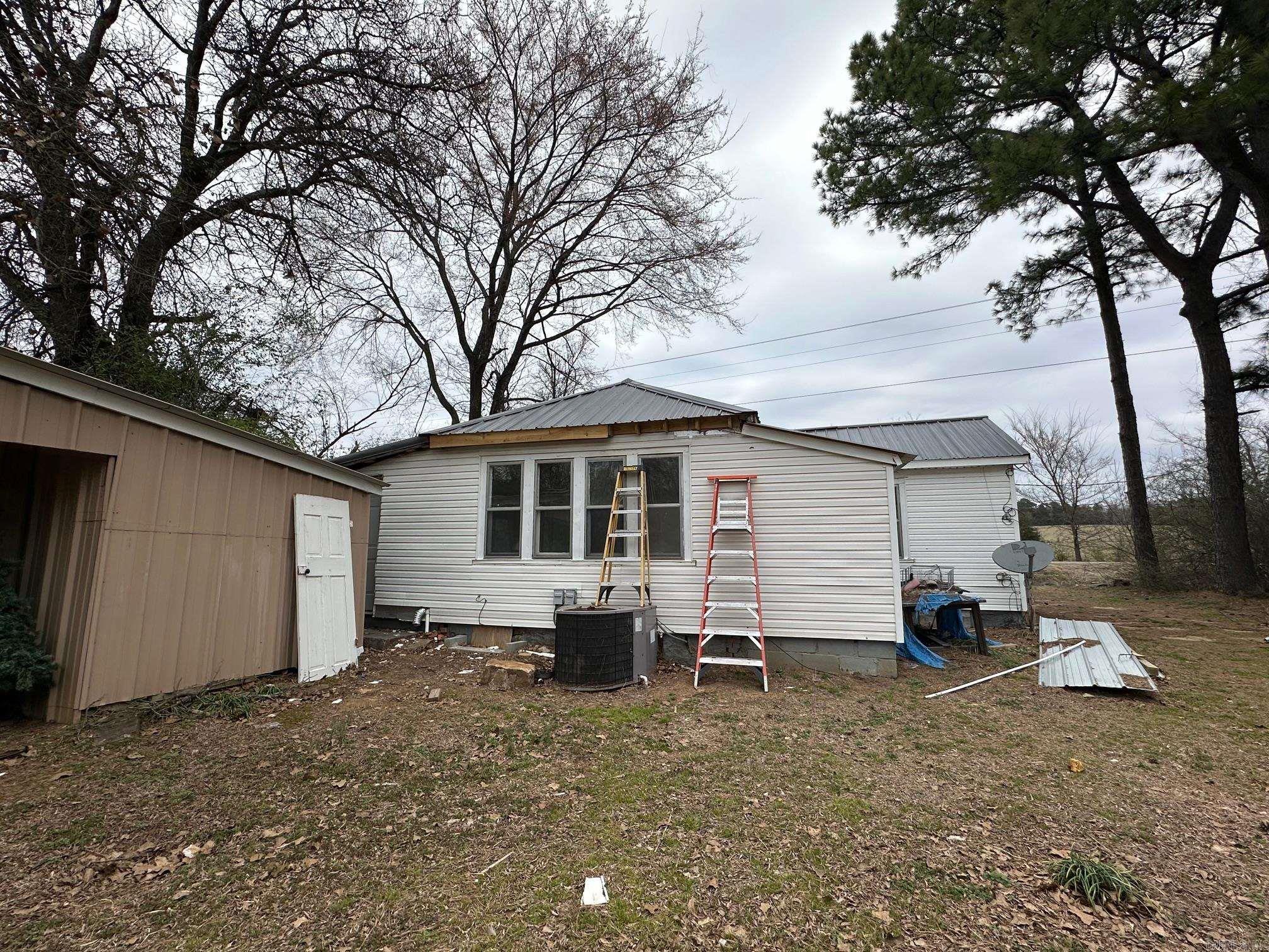 8113  Highway 352  Hartman, AR