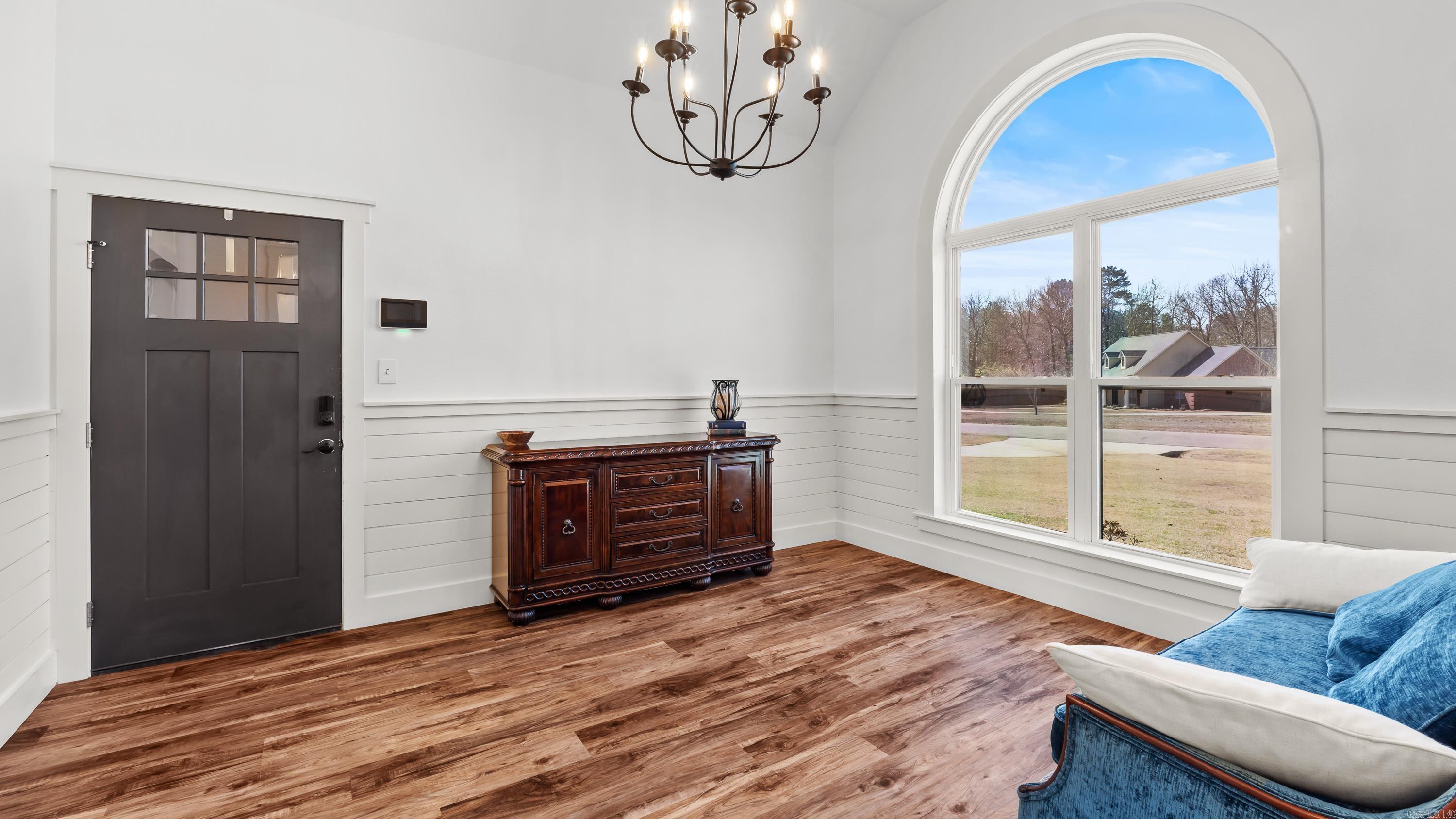675  Beaver Lake Drive  Texarkana, TX