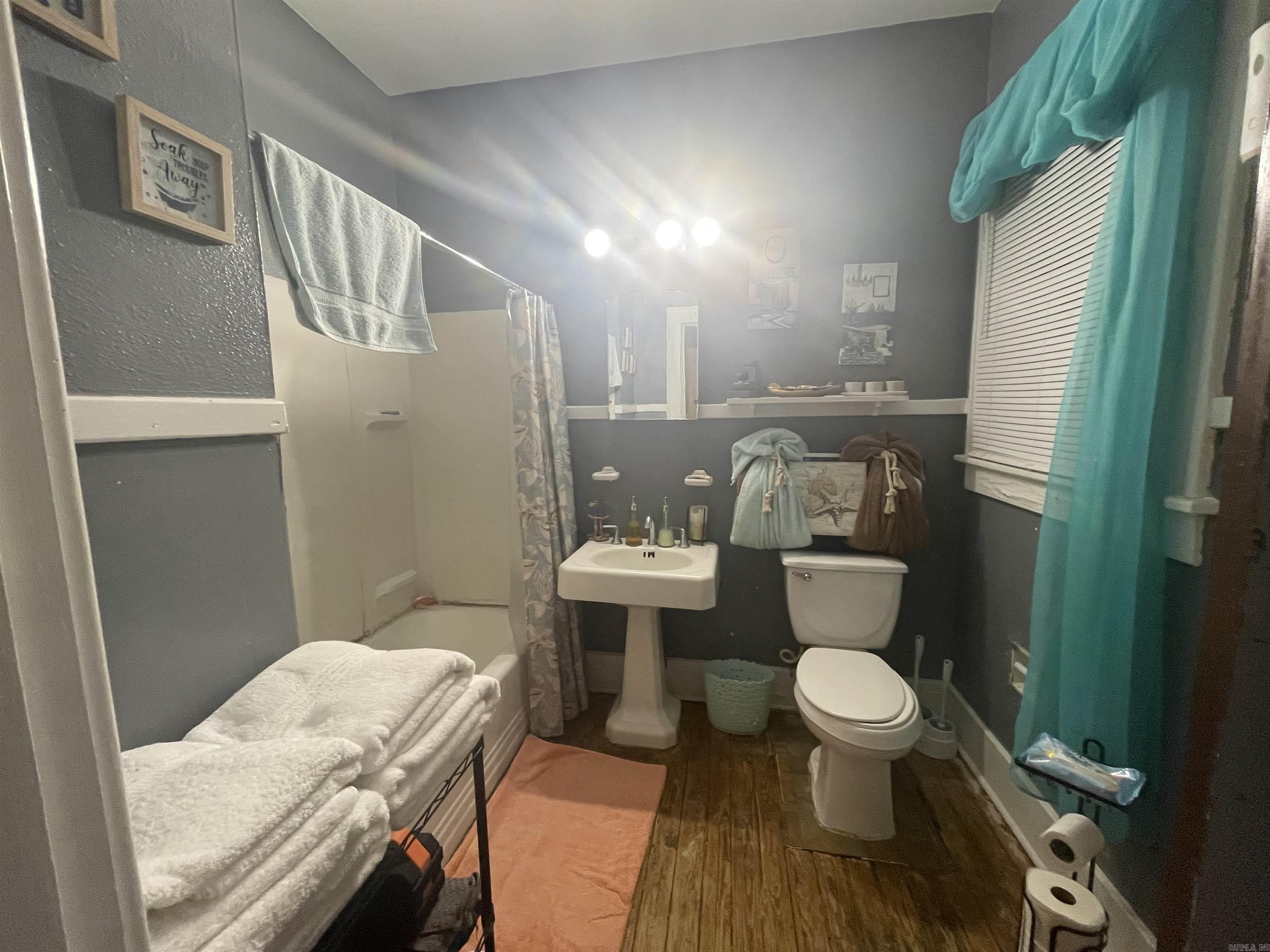 914-916 W 13th  Pine Bluff, AR