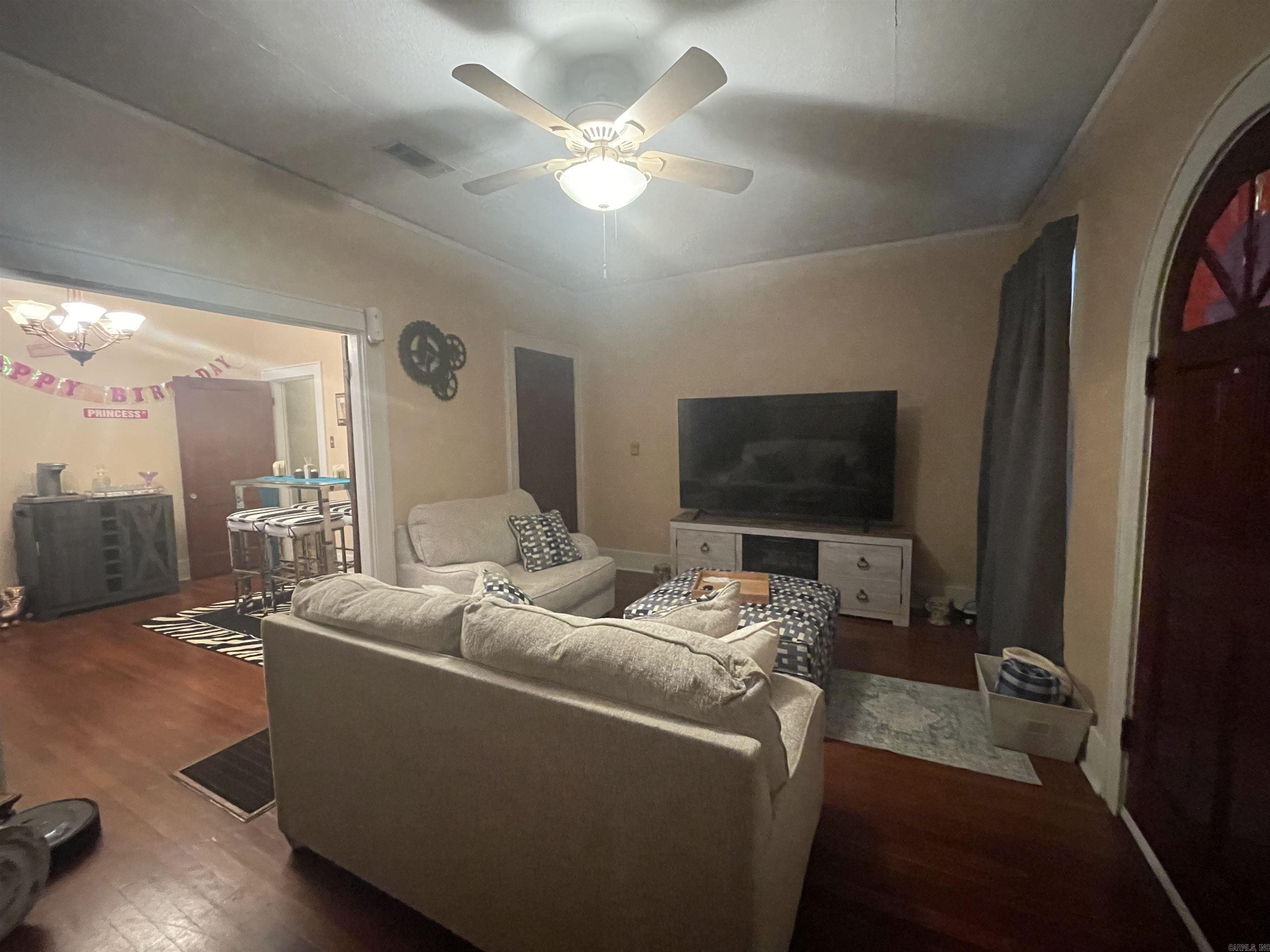 914-916 W 13th  Pine Bluff, AR